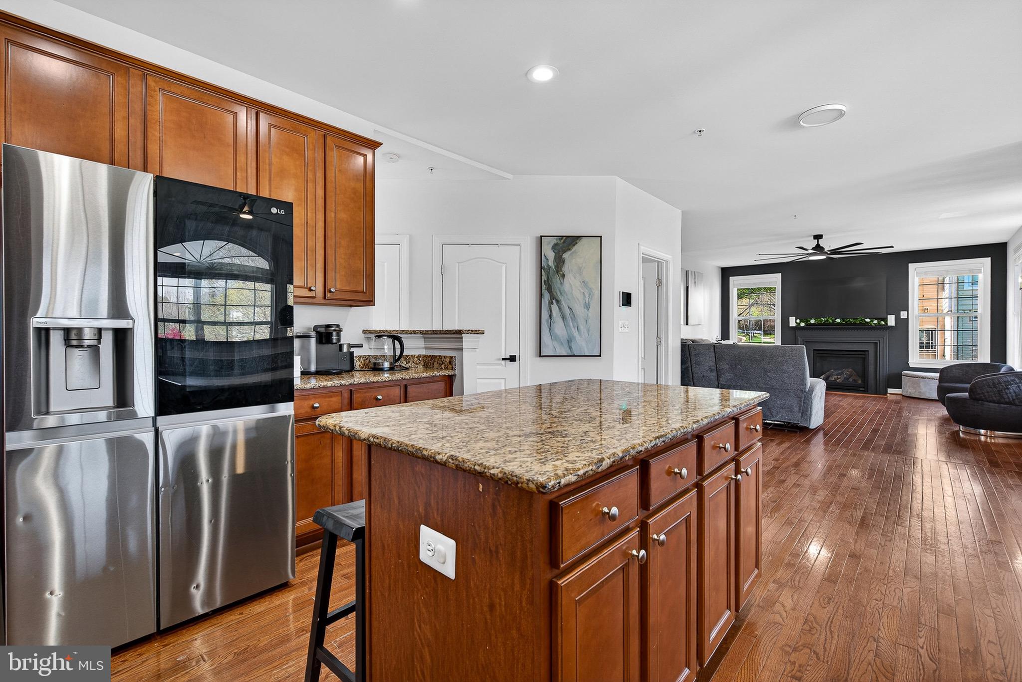 CHARLES HILL - Residential