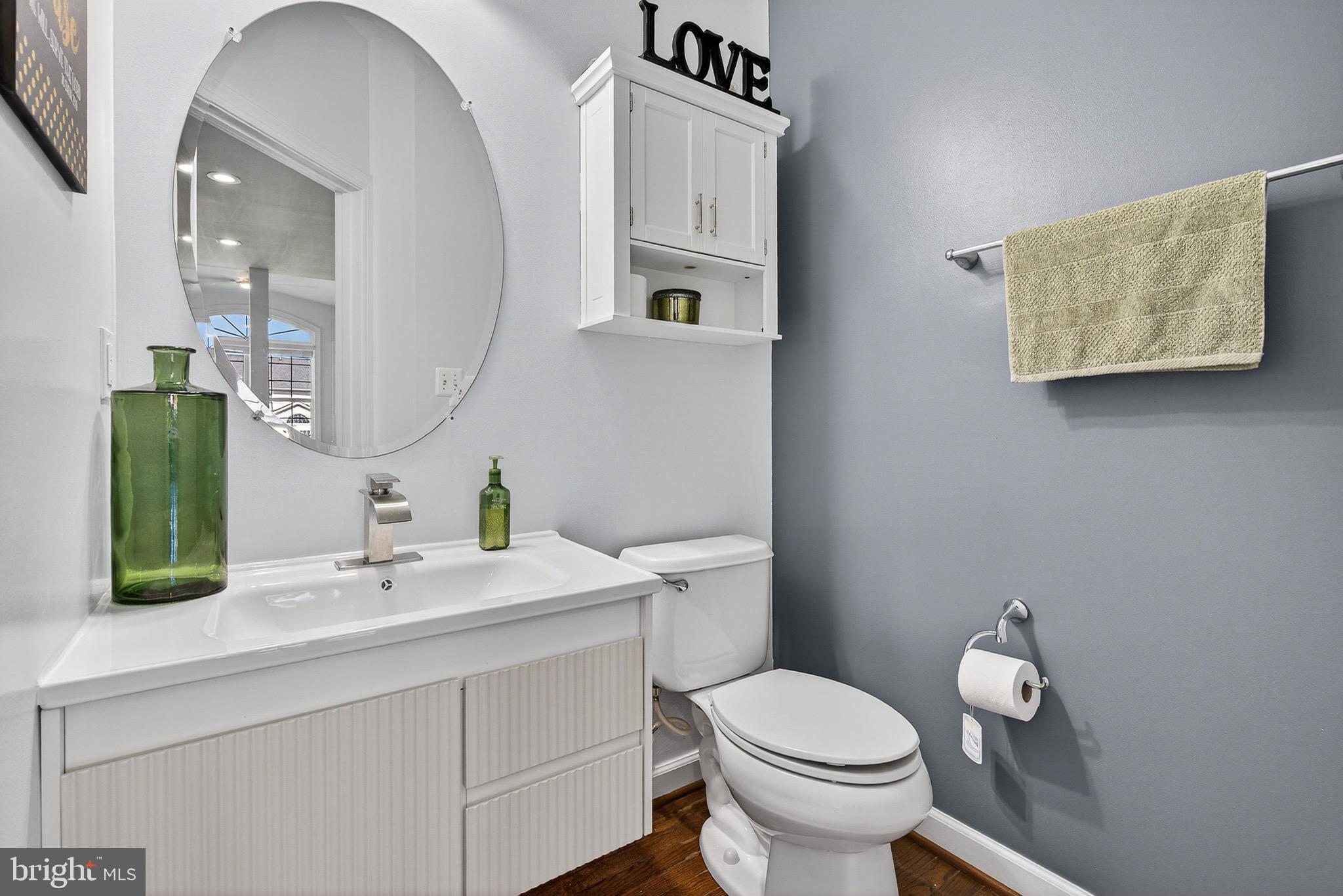 CHARLES HILL - Residential