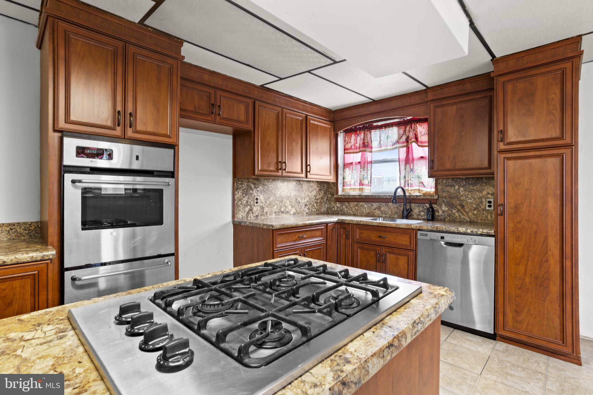 DELMAR VILLAGE - Residential