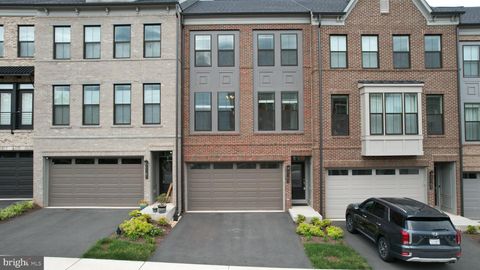 5163 RIDGEVIEW RETREAT DRIVE CHANTILLY VA 20151