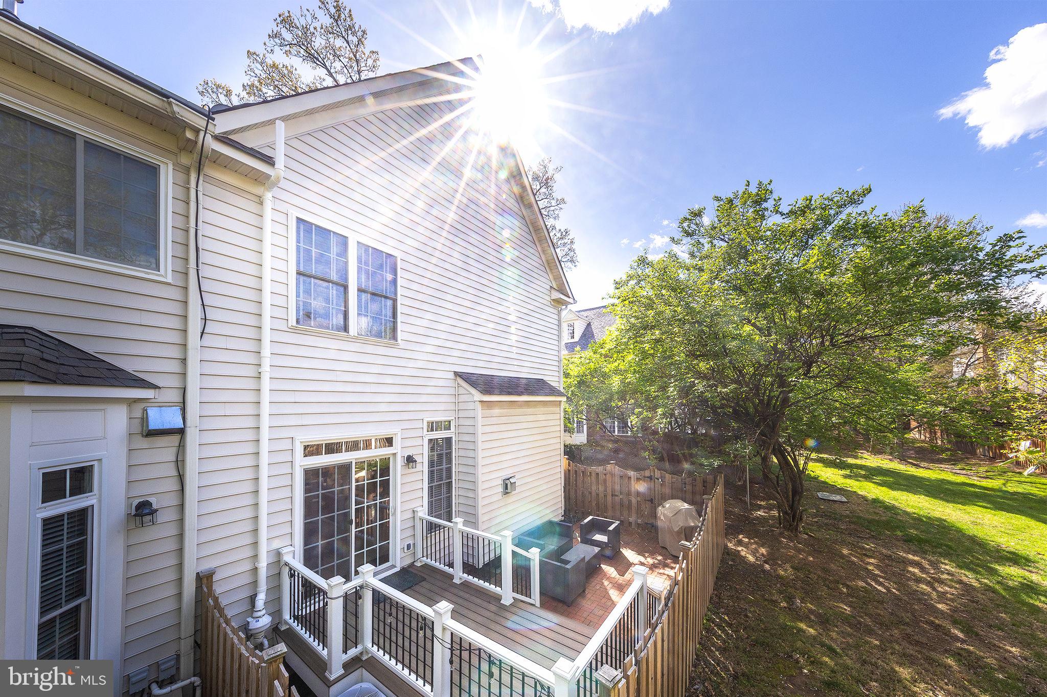 LAING AT GOVERNOR SQUARE - Residential Lease