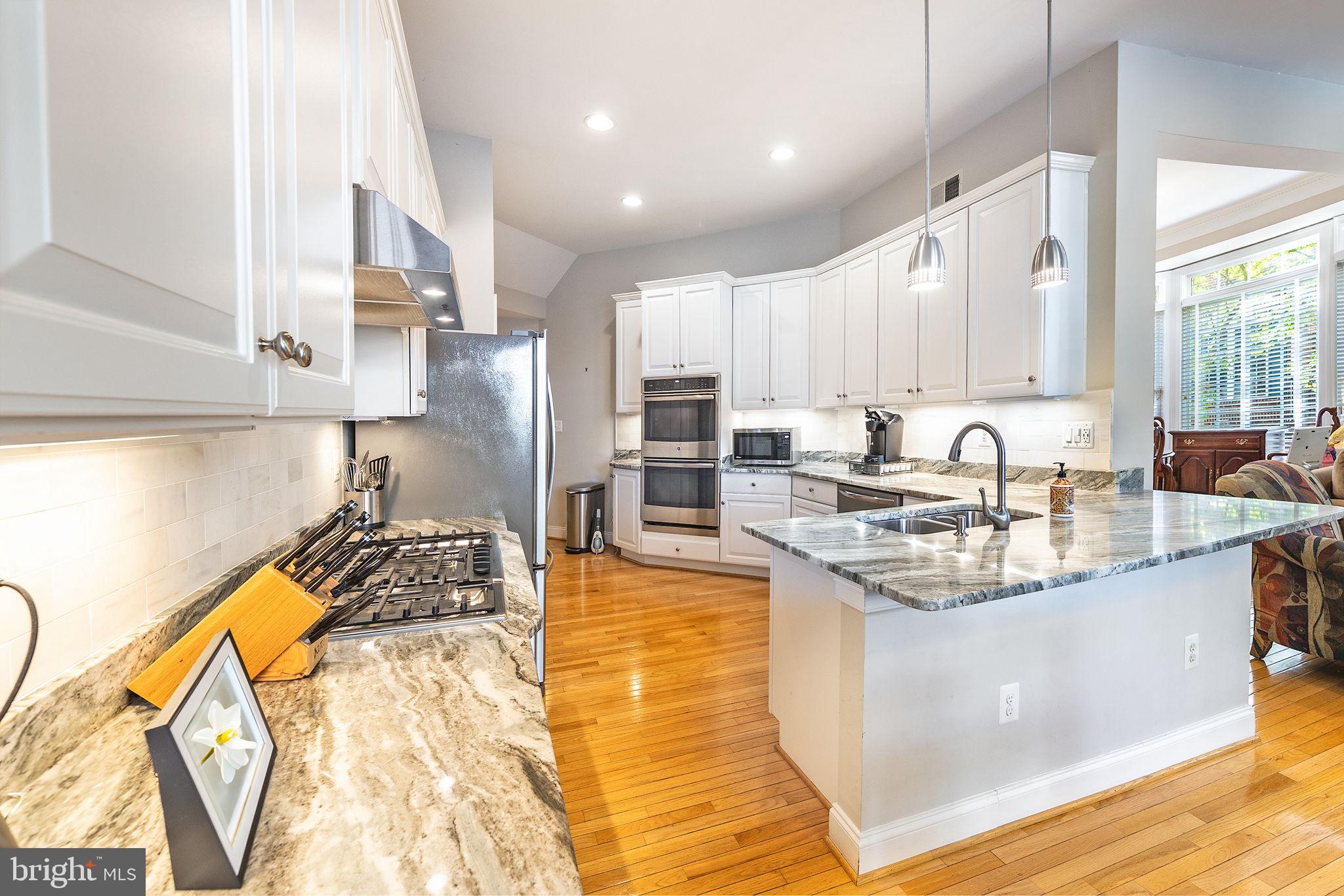 LAING AT GOVERNOR SQUARE - Residential Lease