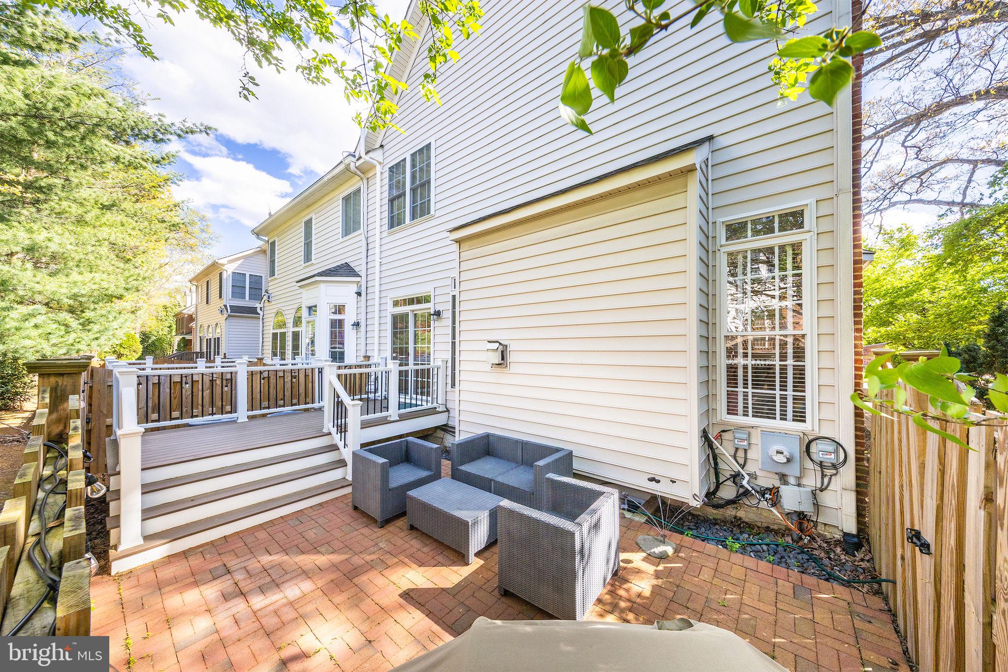 LAING AT GOVERNOR SQUARE - Residential Lease