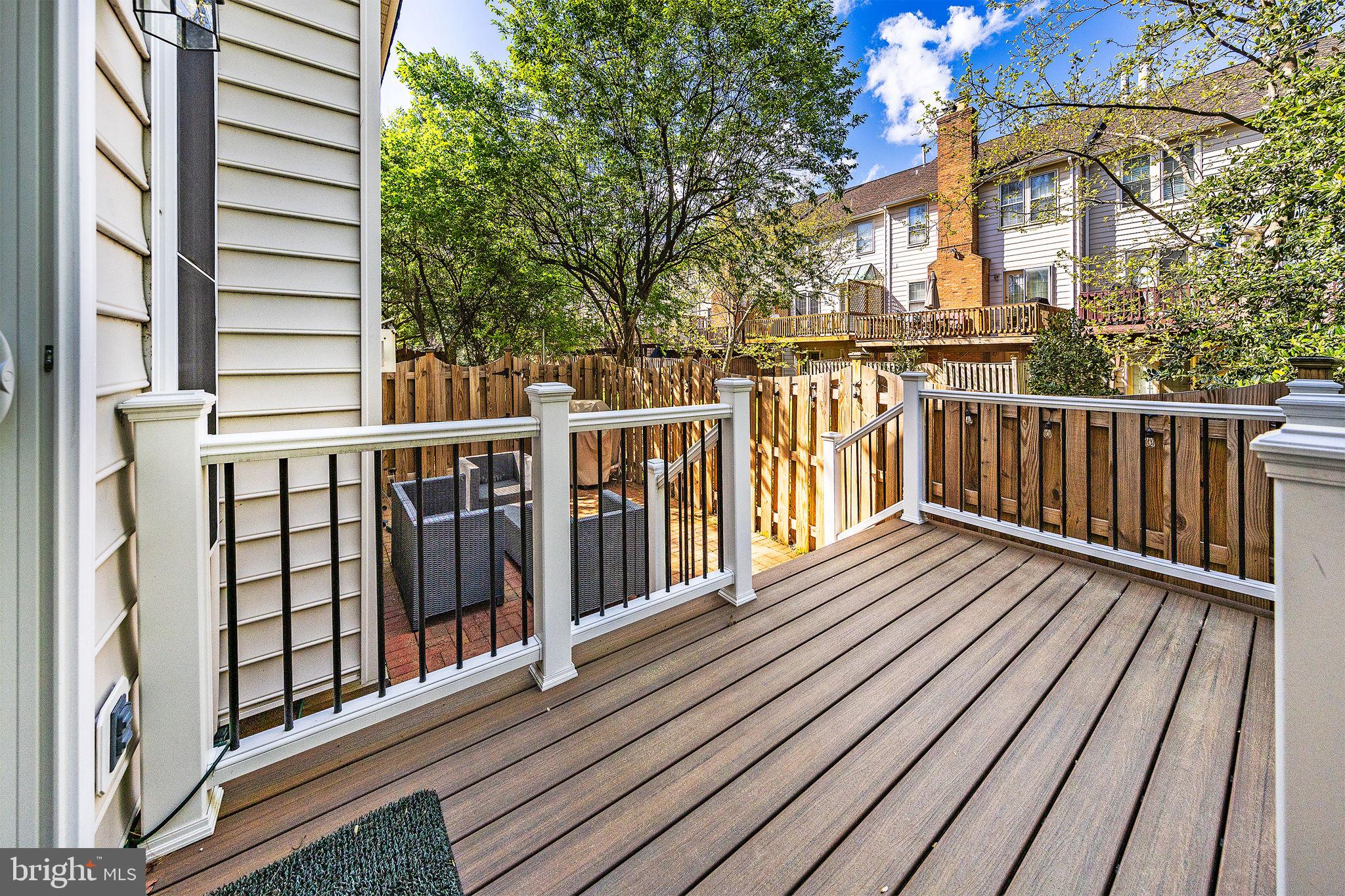 LAING AT GOVERNOR SQUARE - Residential Lease