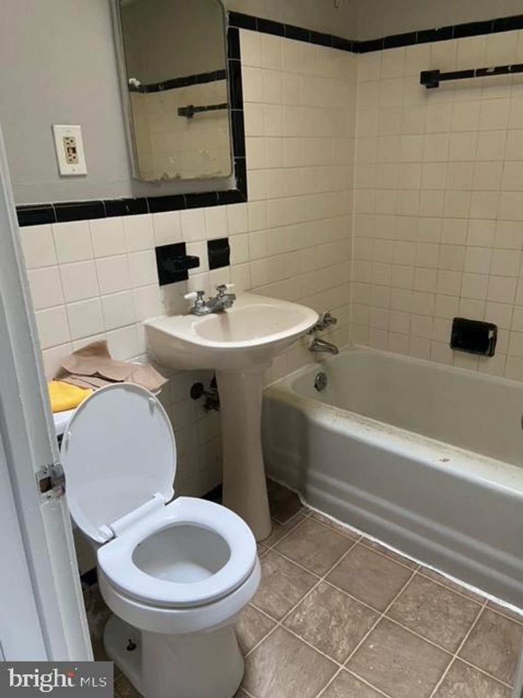 Photo of 3154 N 6th Street, HARRISBURG, PA 17110 (MLS # PADA2052276)