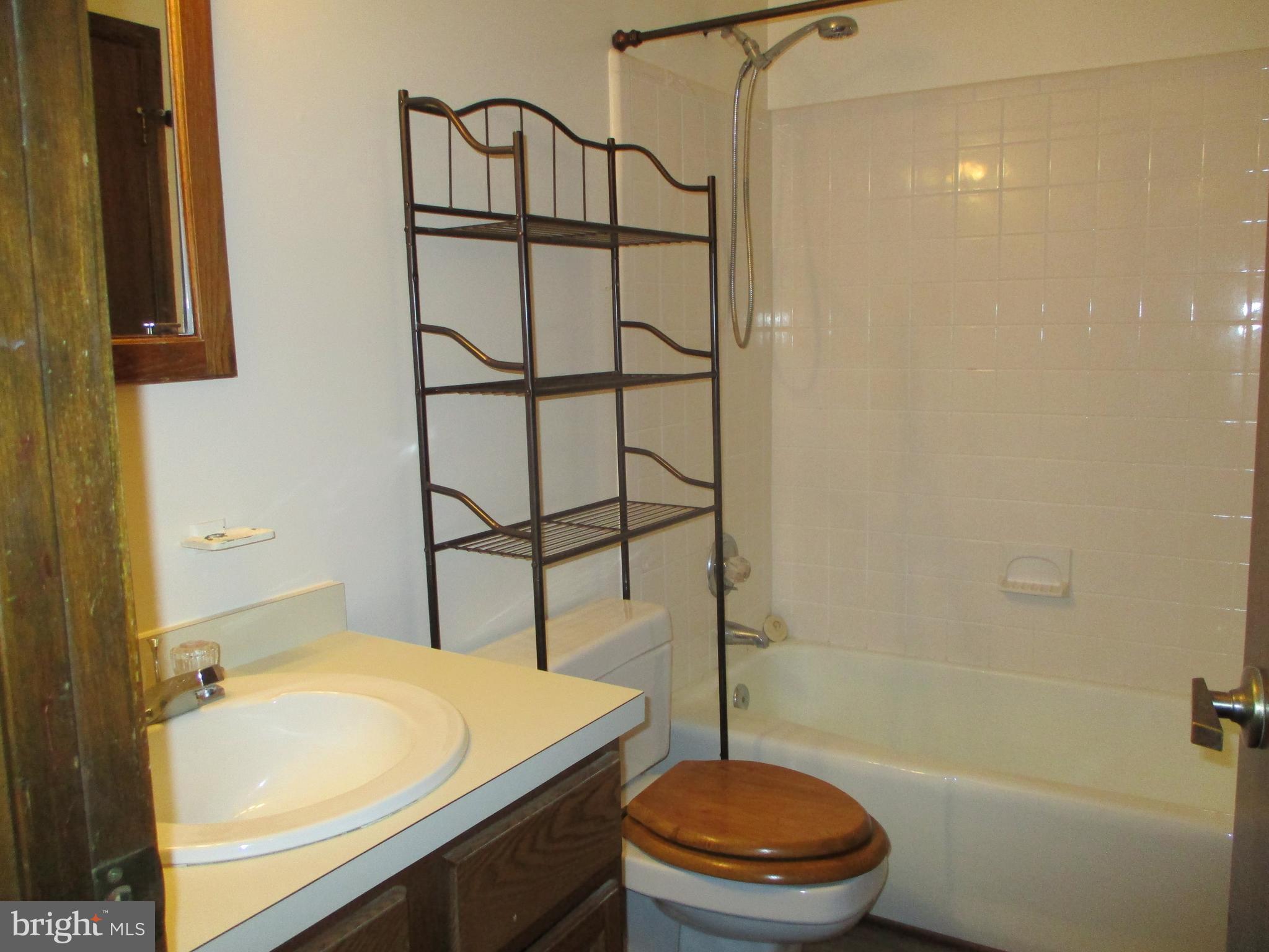 WILDEWOOD - Residential Lease