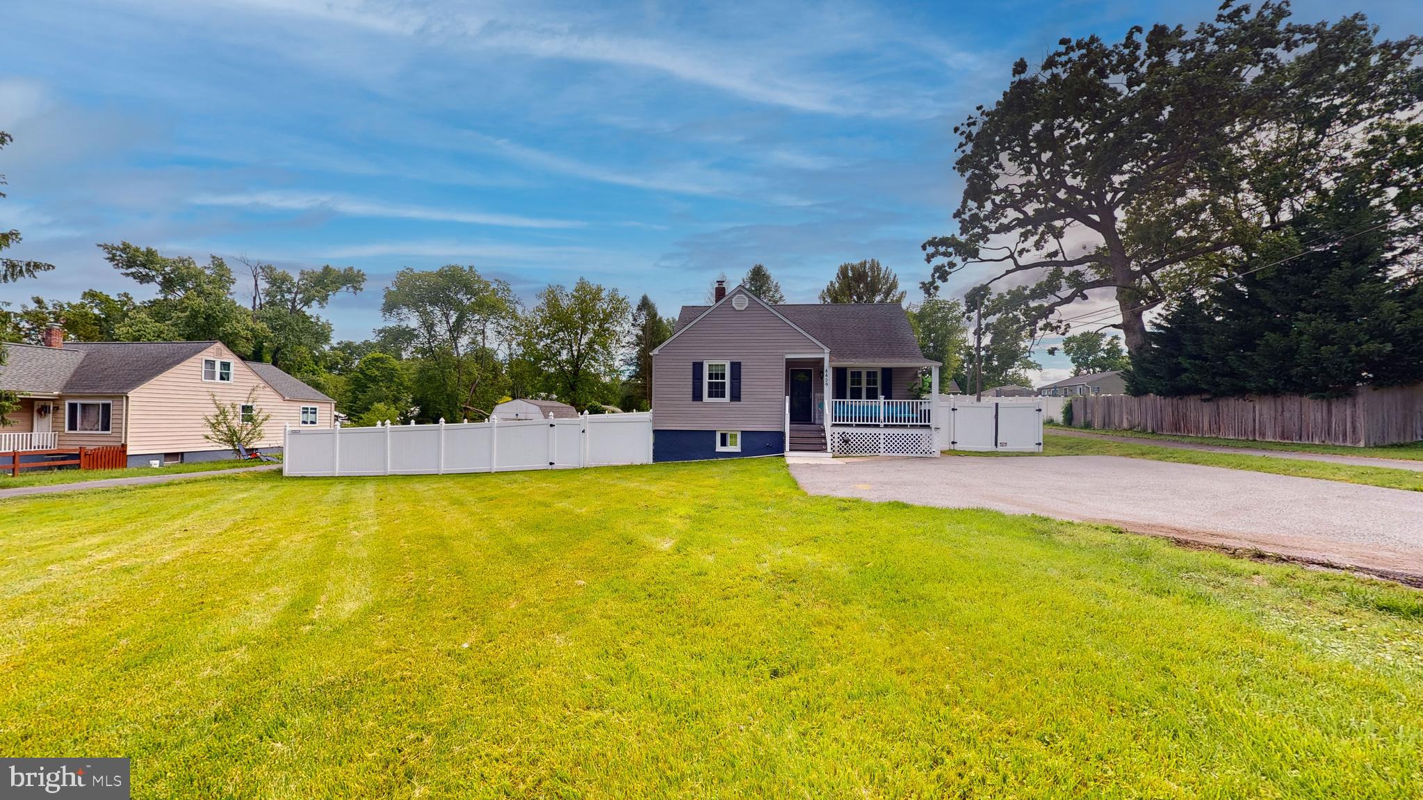 PERRY HALL - Residential