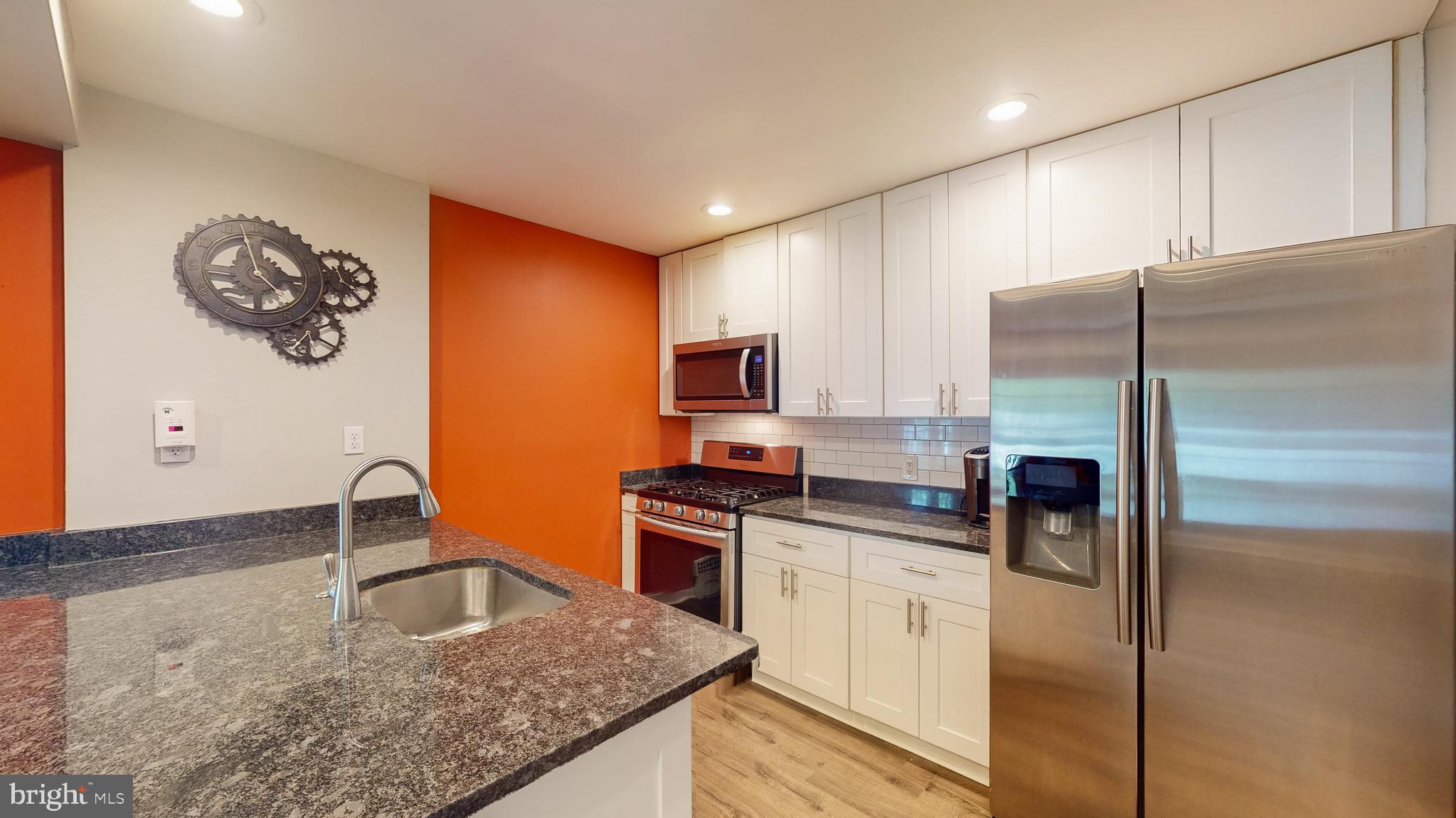 PERRY HALL - Residential