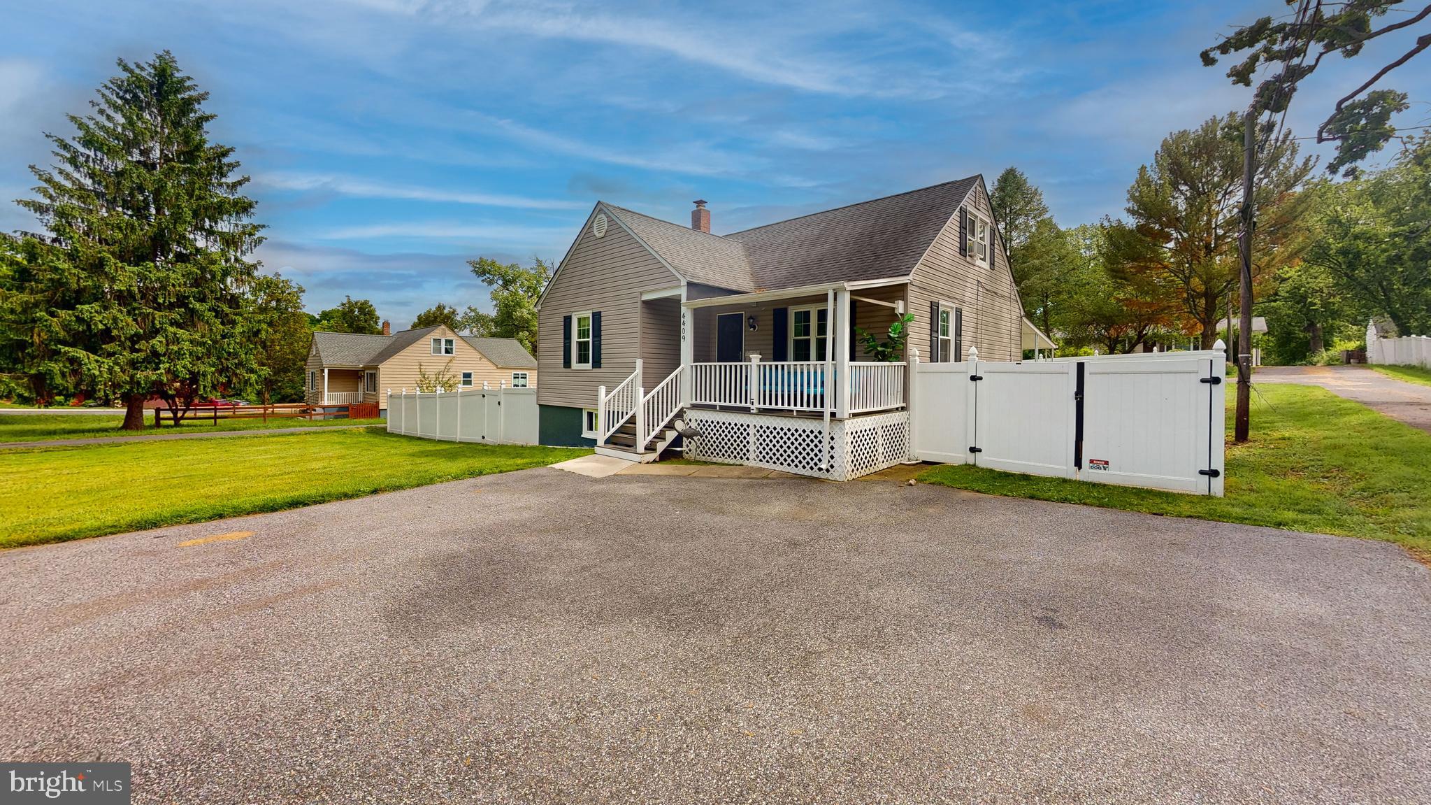 PERRY HALL - Residential