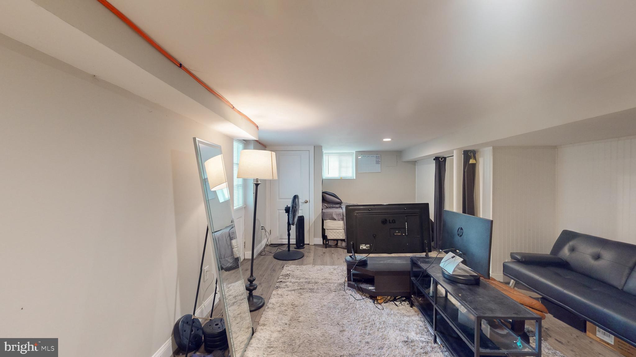 PERRY HALL - Residential