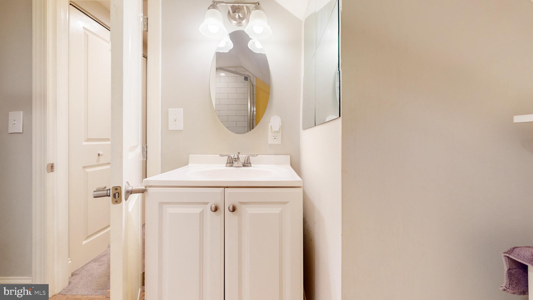 PERRY HALL - Residential