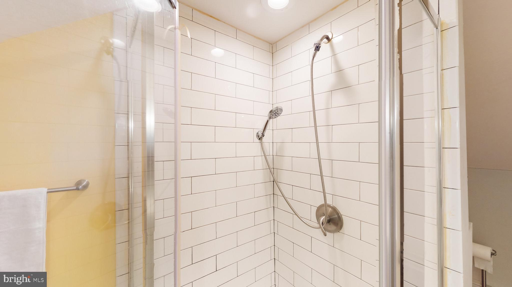 PERRY HALL - Residential