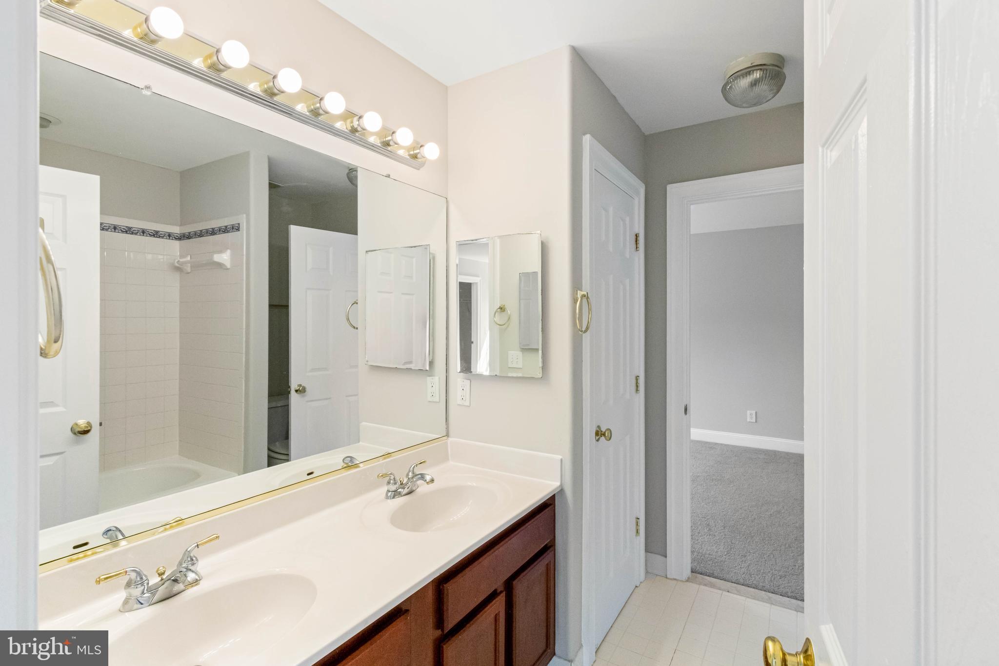 THE OAKS AT FERRY FARM - Residential