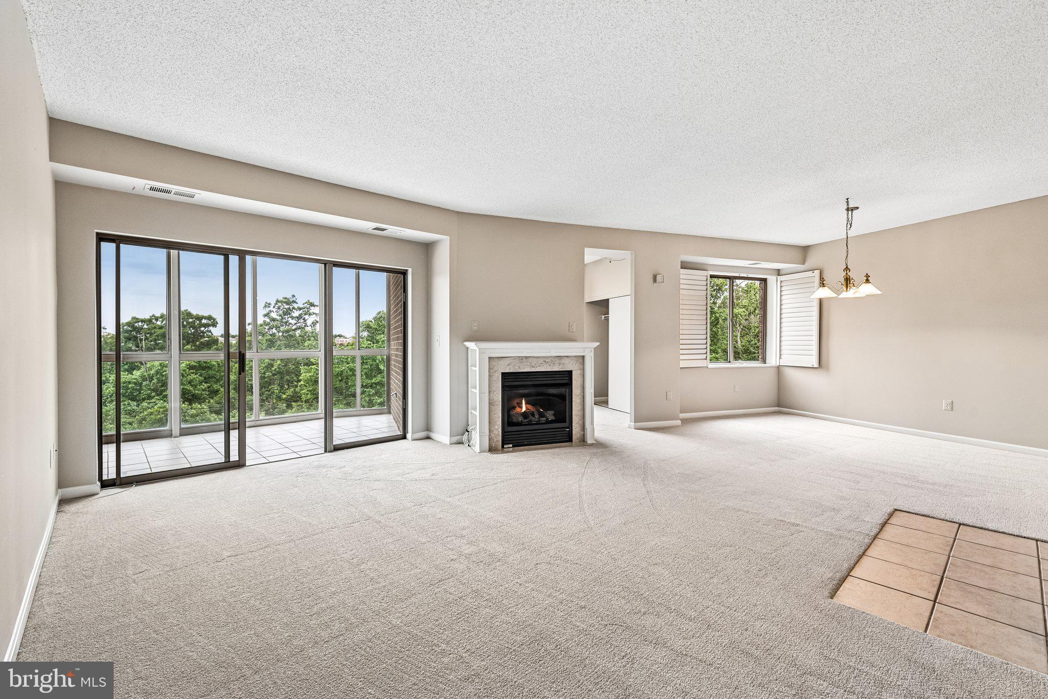 LANSDOWNE WOODS LEISURE WORLD - Residential