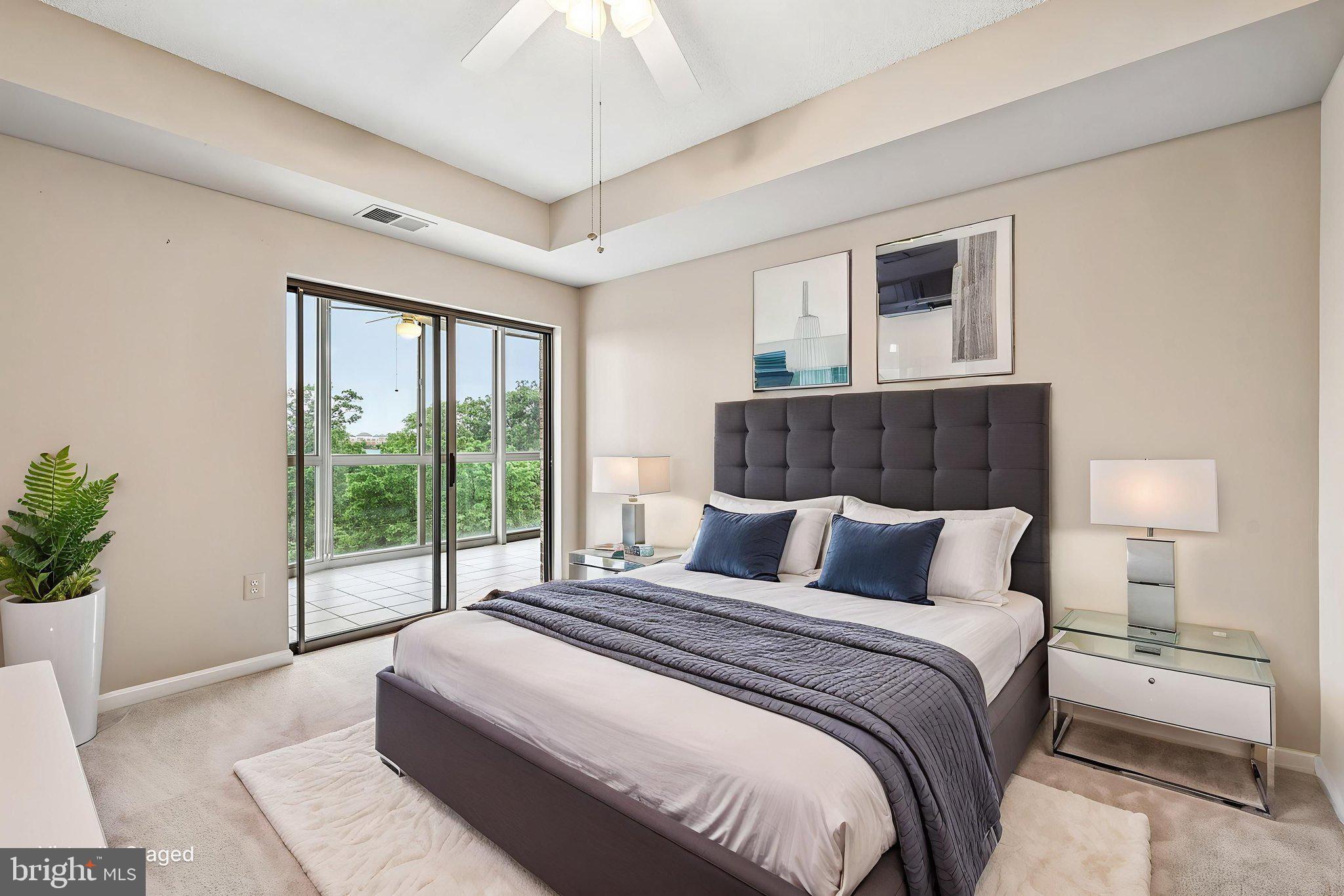 LANSDOWNE WOODS LEISURE WORLD - Residential