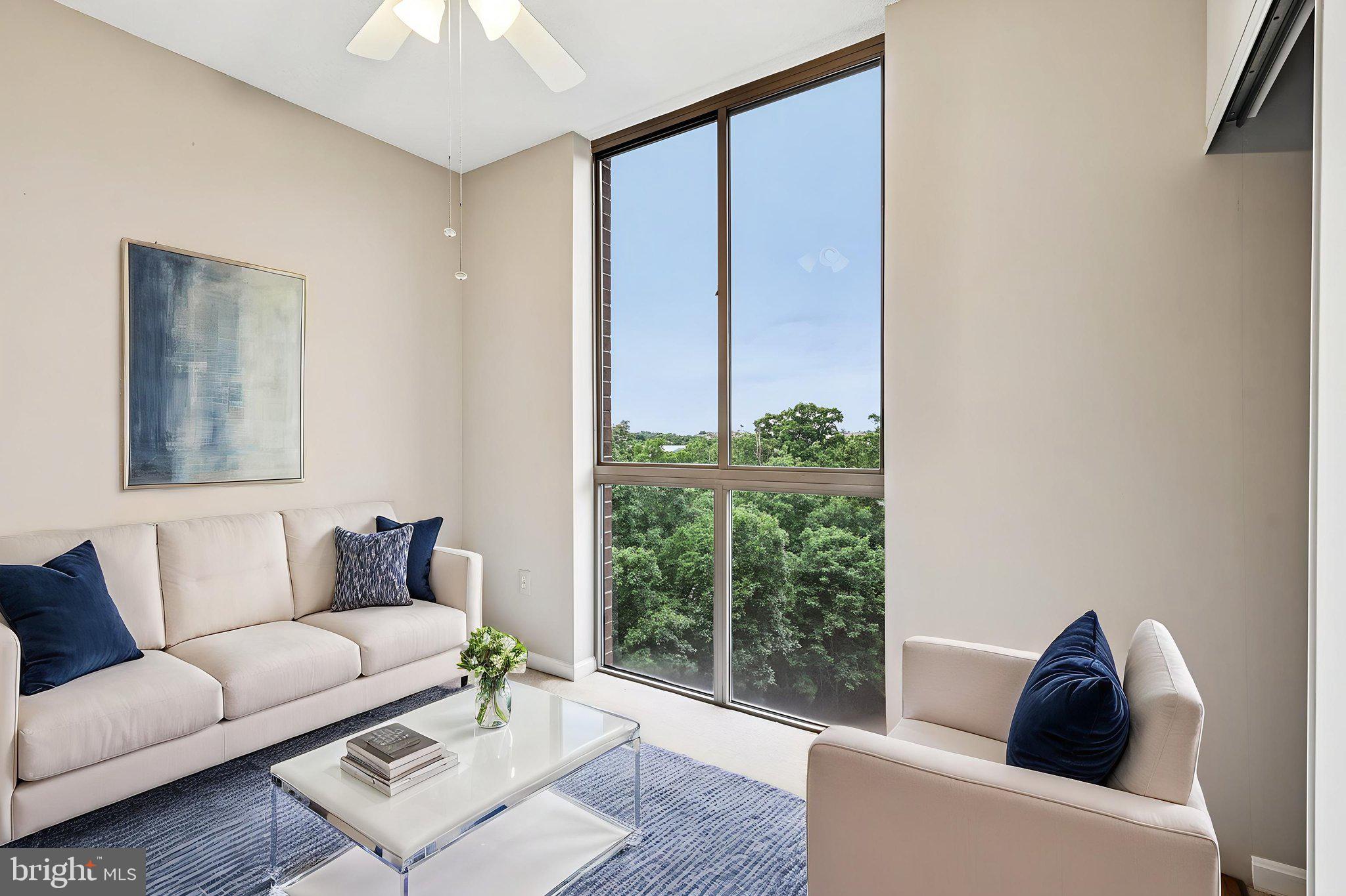 LANSDOWNE WOODS LEISURE WORLD - Residential