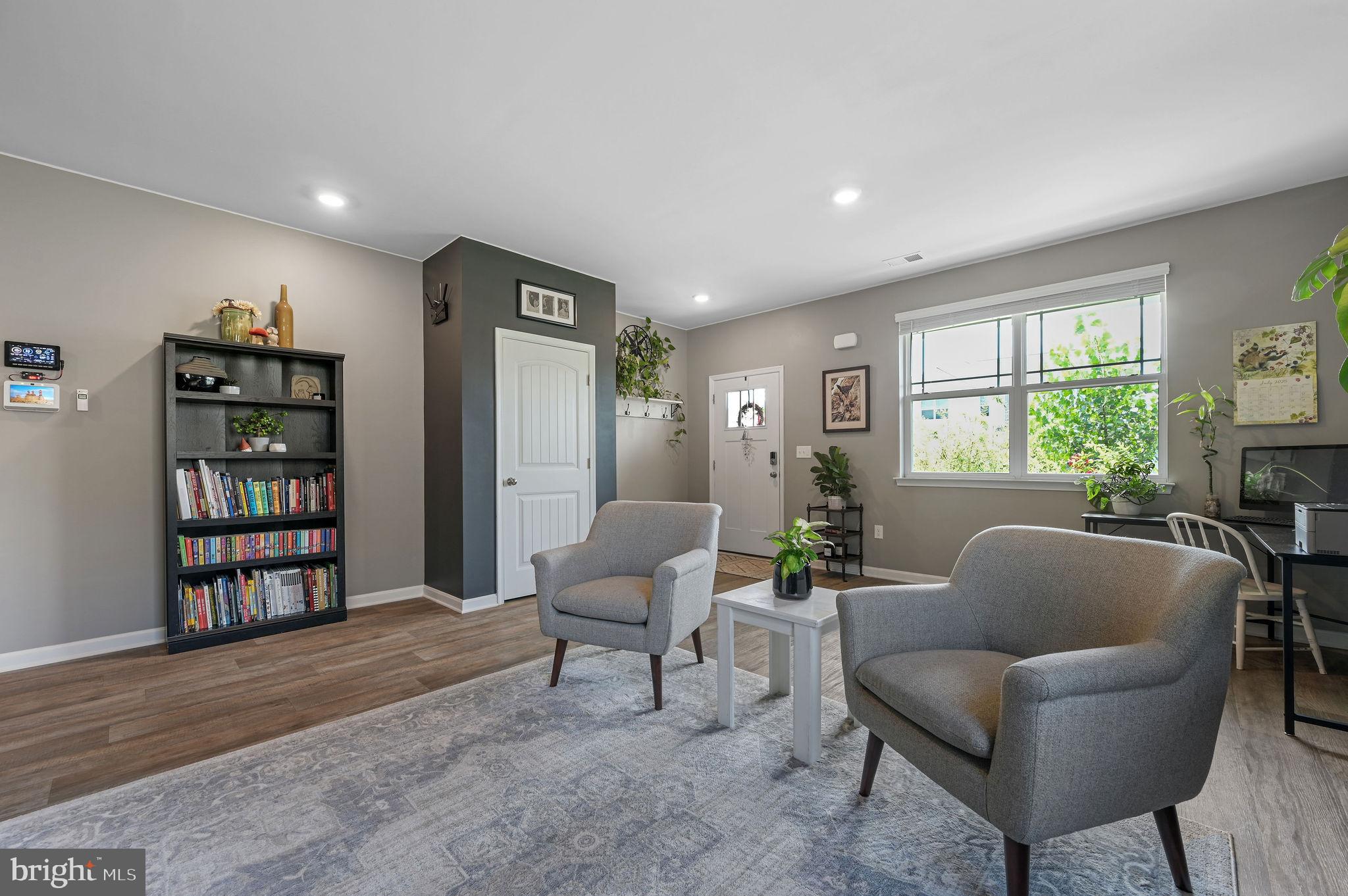 32 PINYON COURT