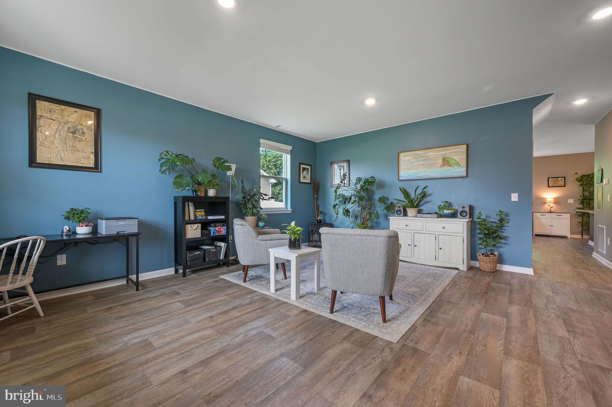 32 PINYON COURT