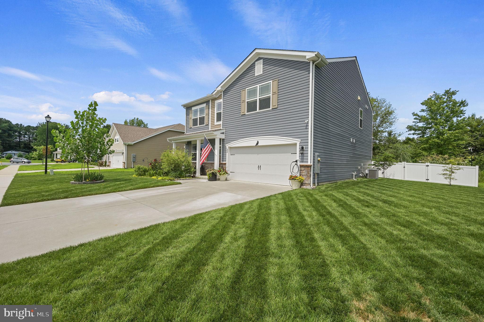 32 PINYON COURT