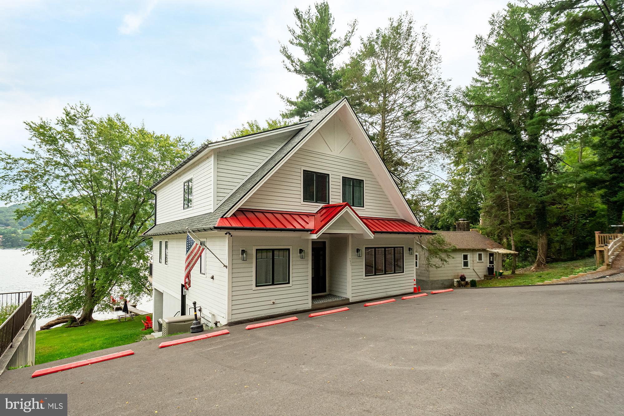 MARSH HILL ROAD - Residential