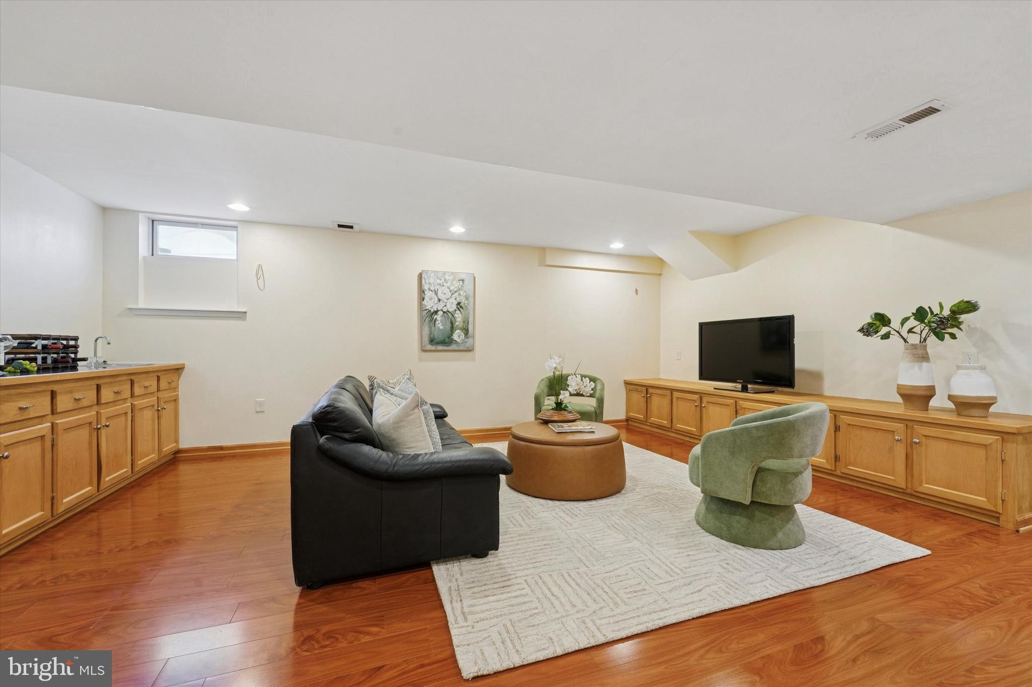 BLUE BELL CC - Residential