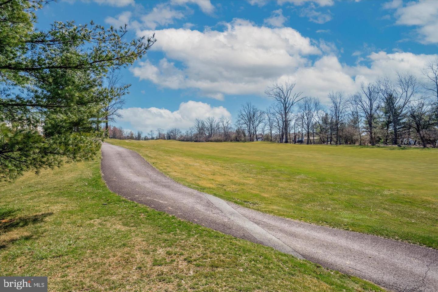 BLUE BELL CC - Residential