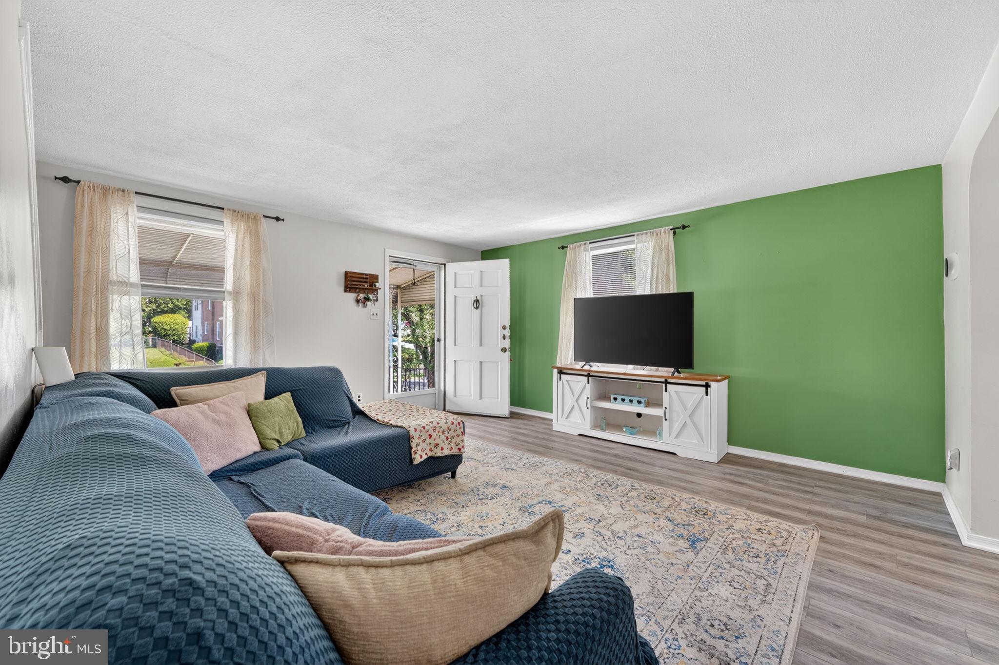 602 CLYMER LANE