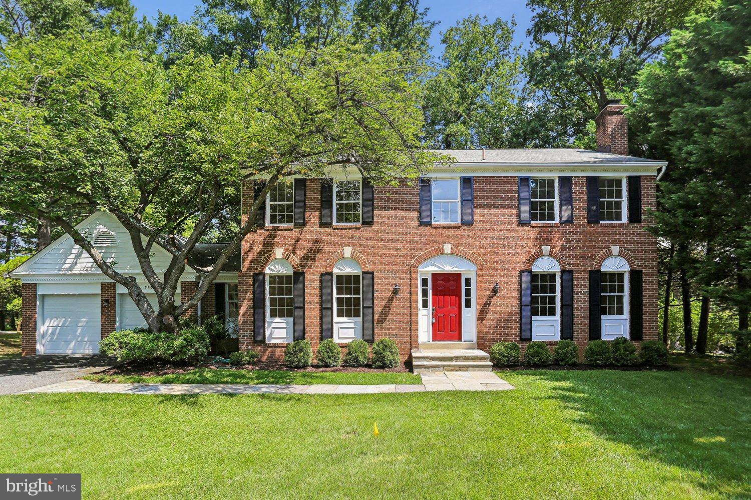 5705 SUGARBUSH LANE
