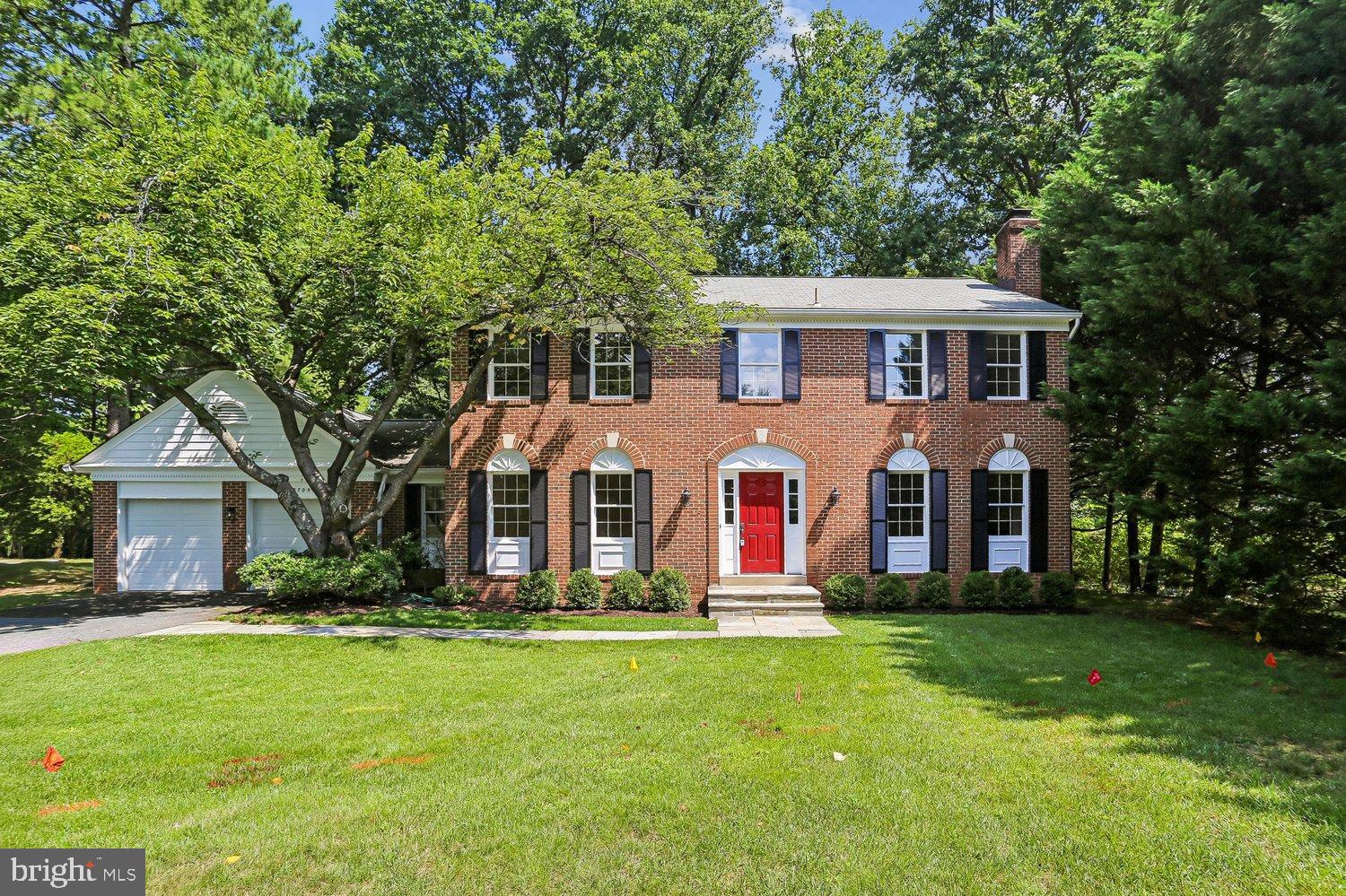 5705 SUGARBUSH LANE