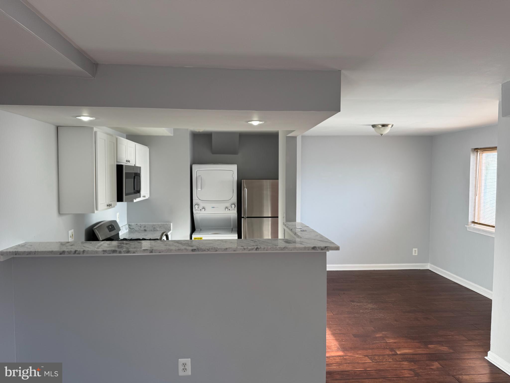 MARKHAM VIEW CONDOMINIUMS - Residential