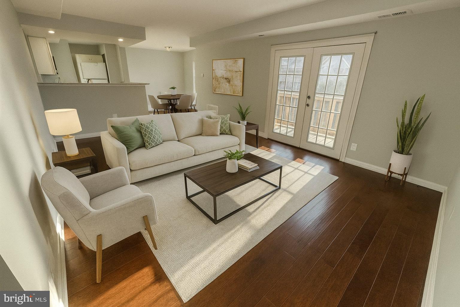 MARKHAM VIEW CONDOMINIUMS - Residential