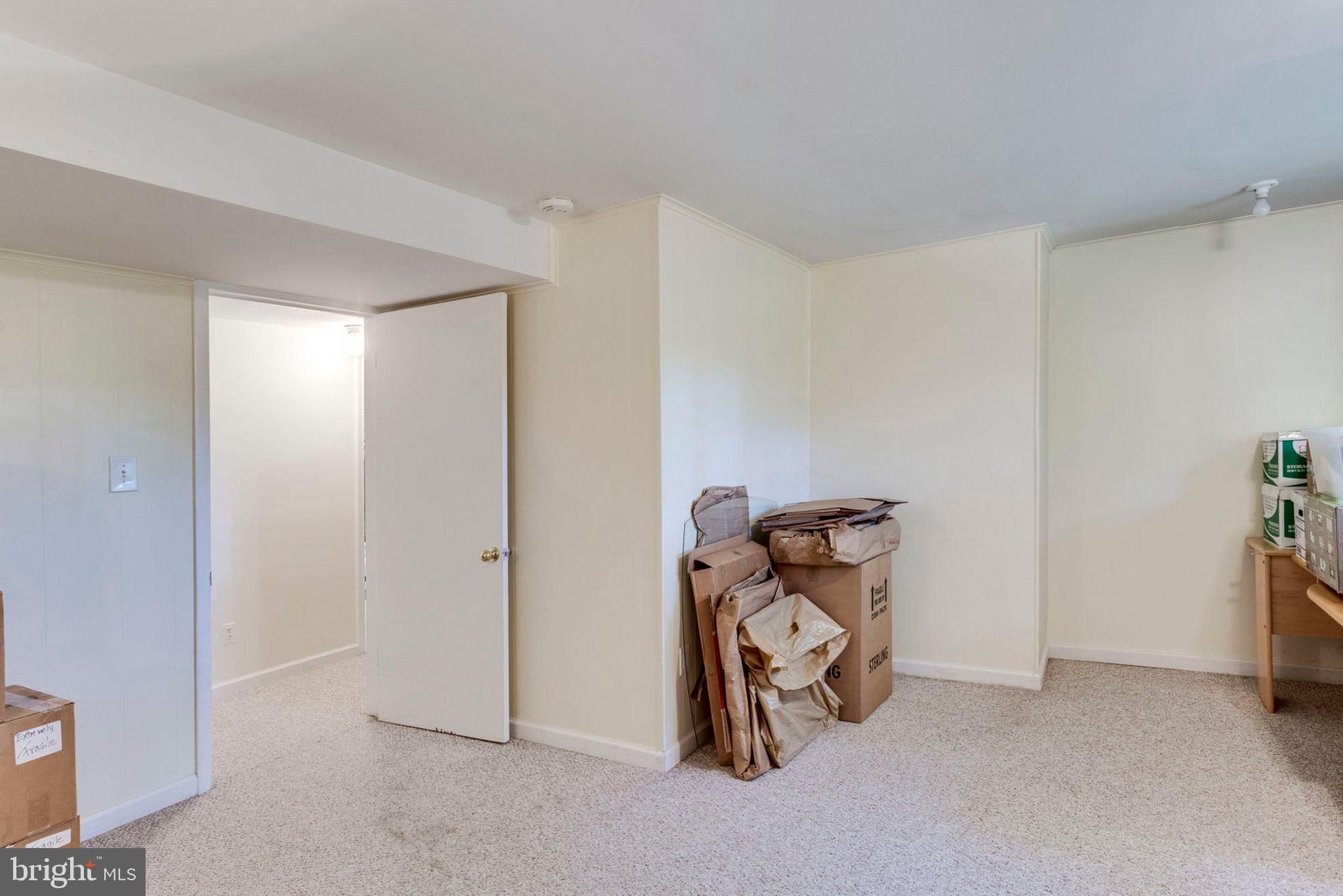 FORT WASHINGTON ESTATES - Residential