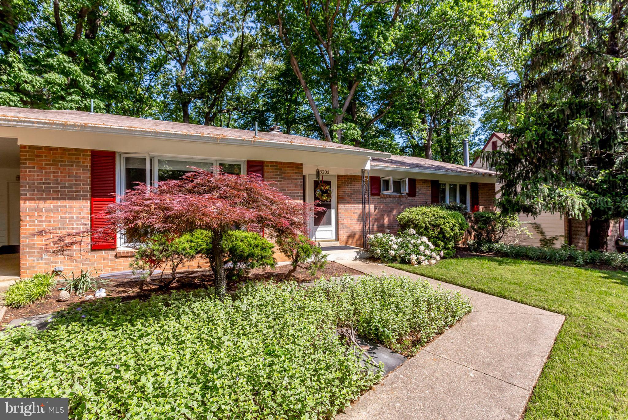 FORT WASHINGTON ESTATES - Residential