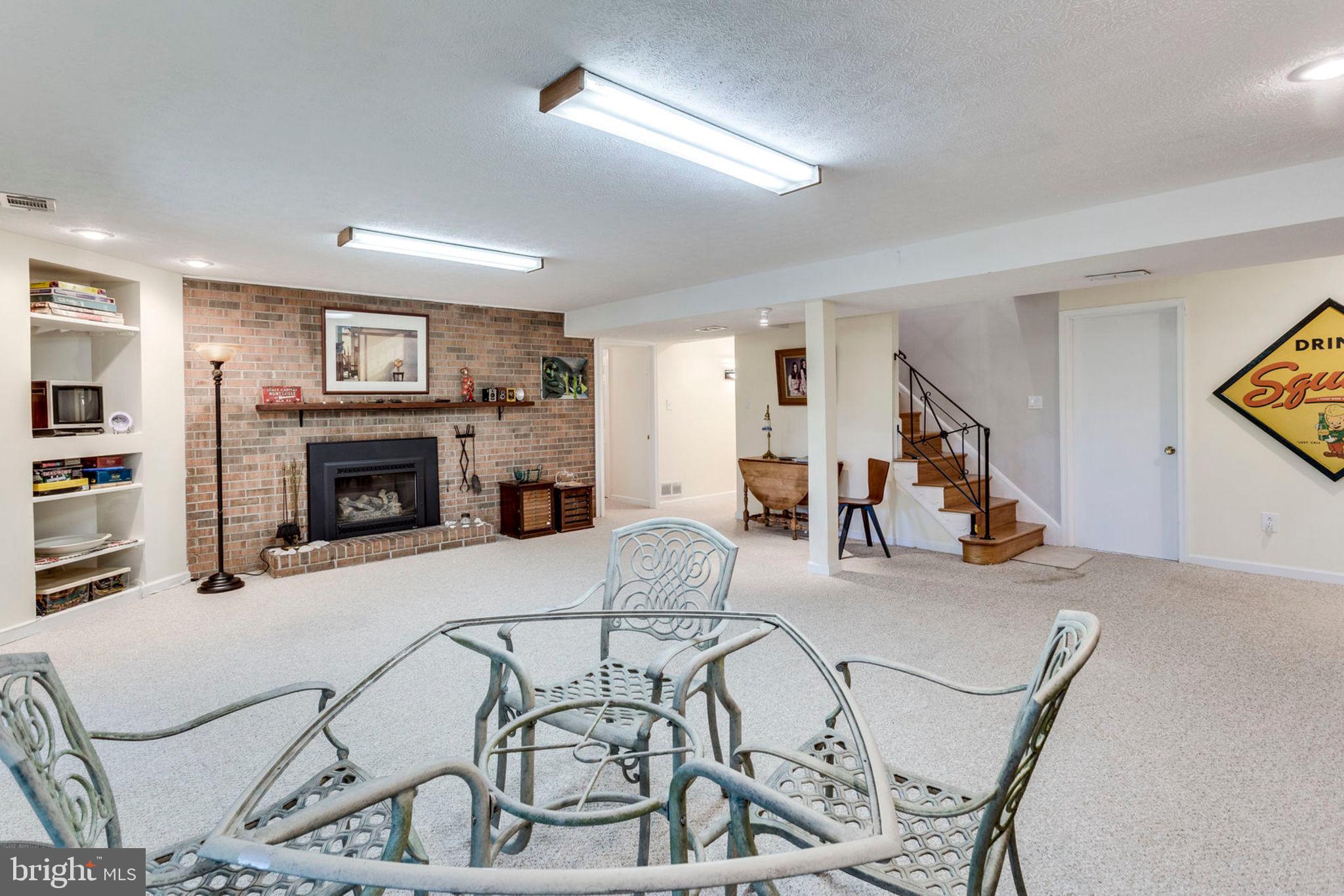 FORT WASHINGTON ESTATES - Residential