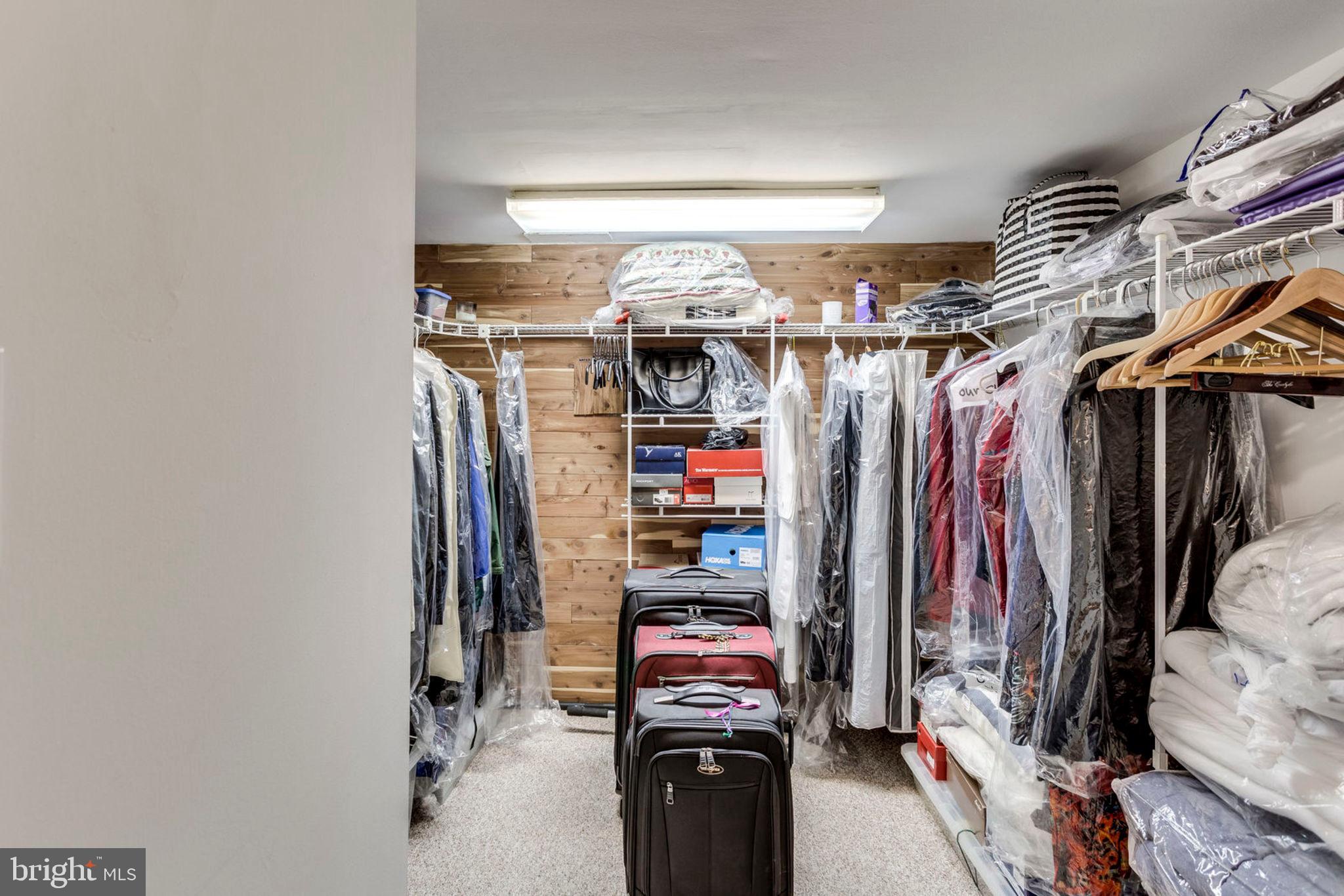 FORT WASHINGTON ESTATES - Residential