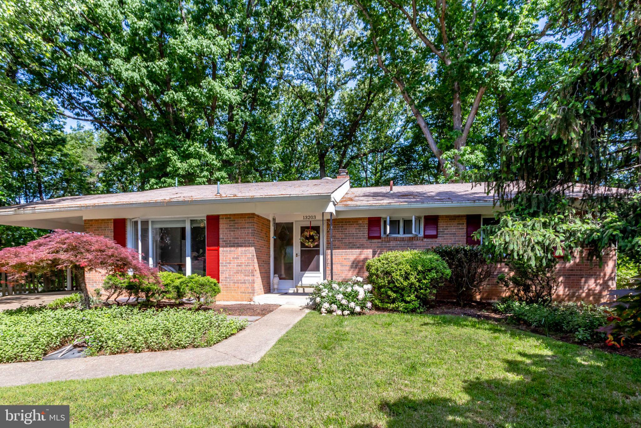 FORT WASHINGTON ESTATES - Residential