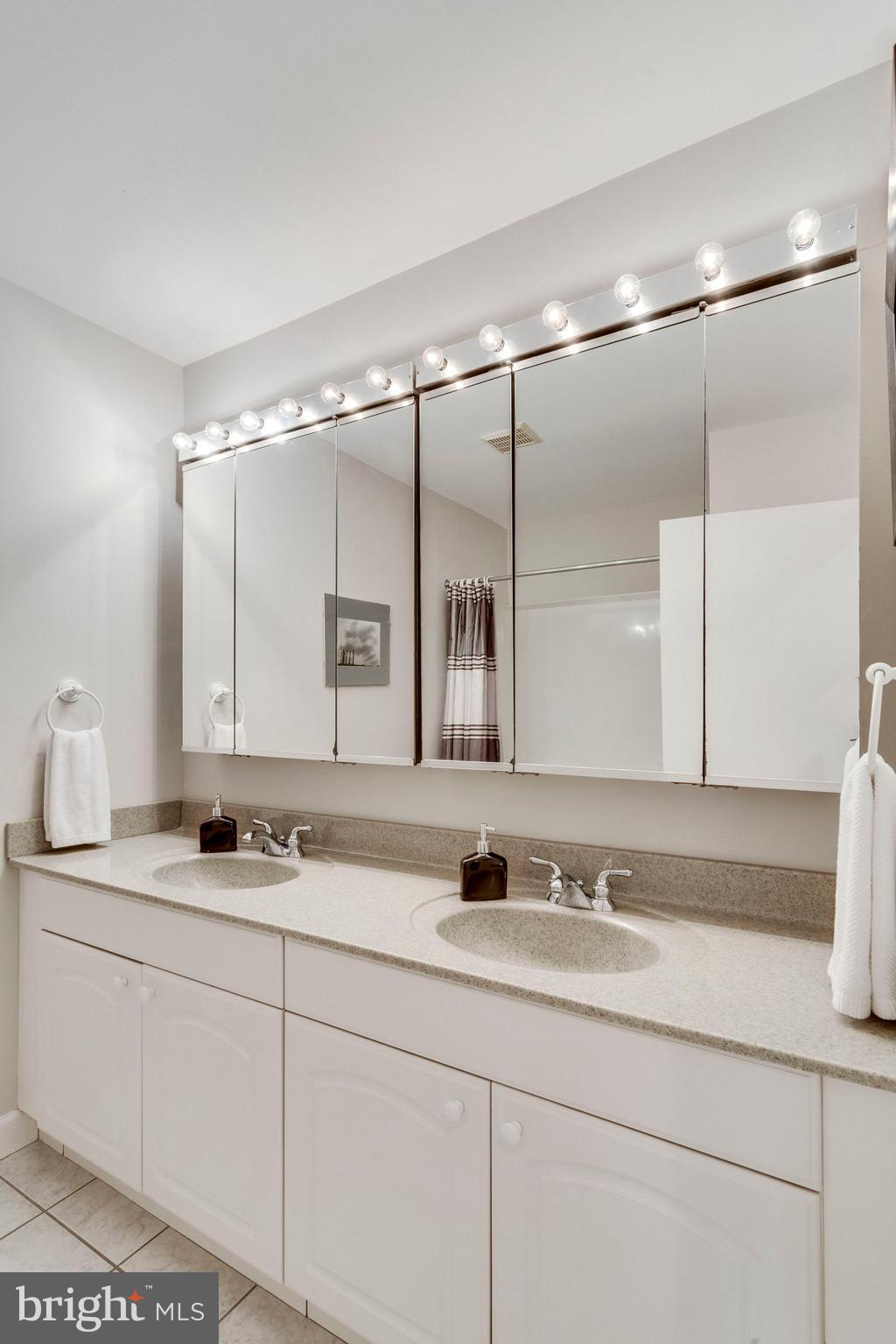 FORT WASHINGTON ESTATES - Residential