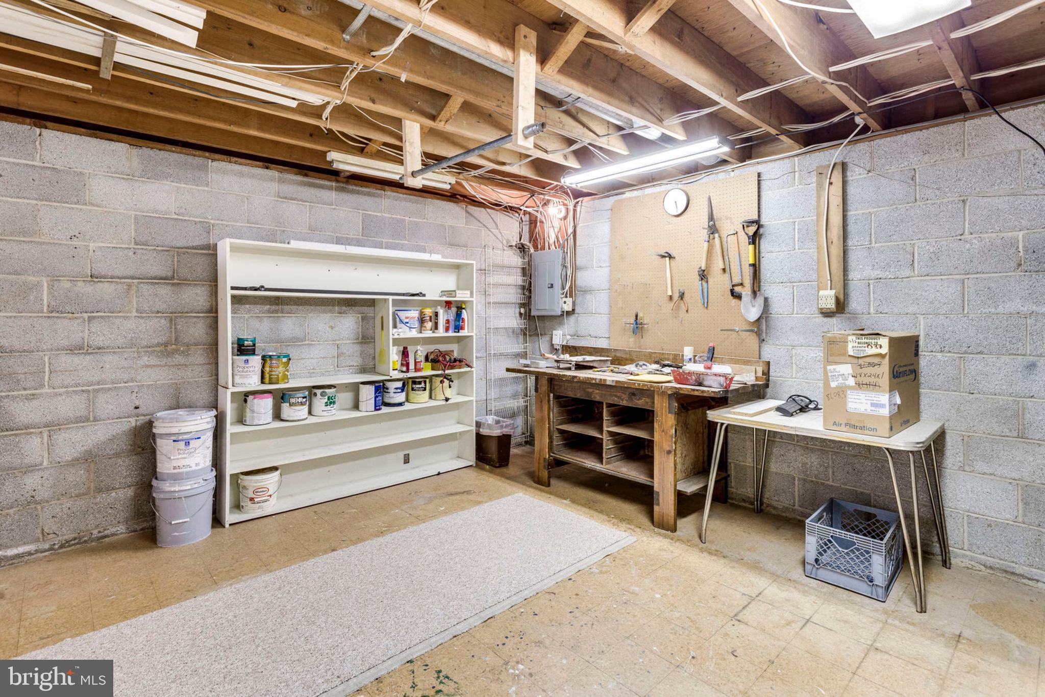 FORT WASHINGTON ESTATES - Residential