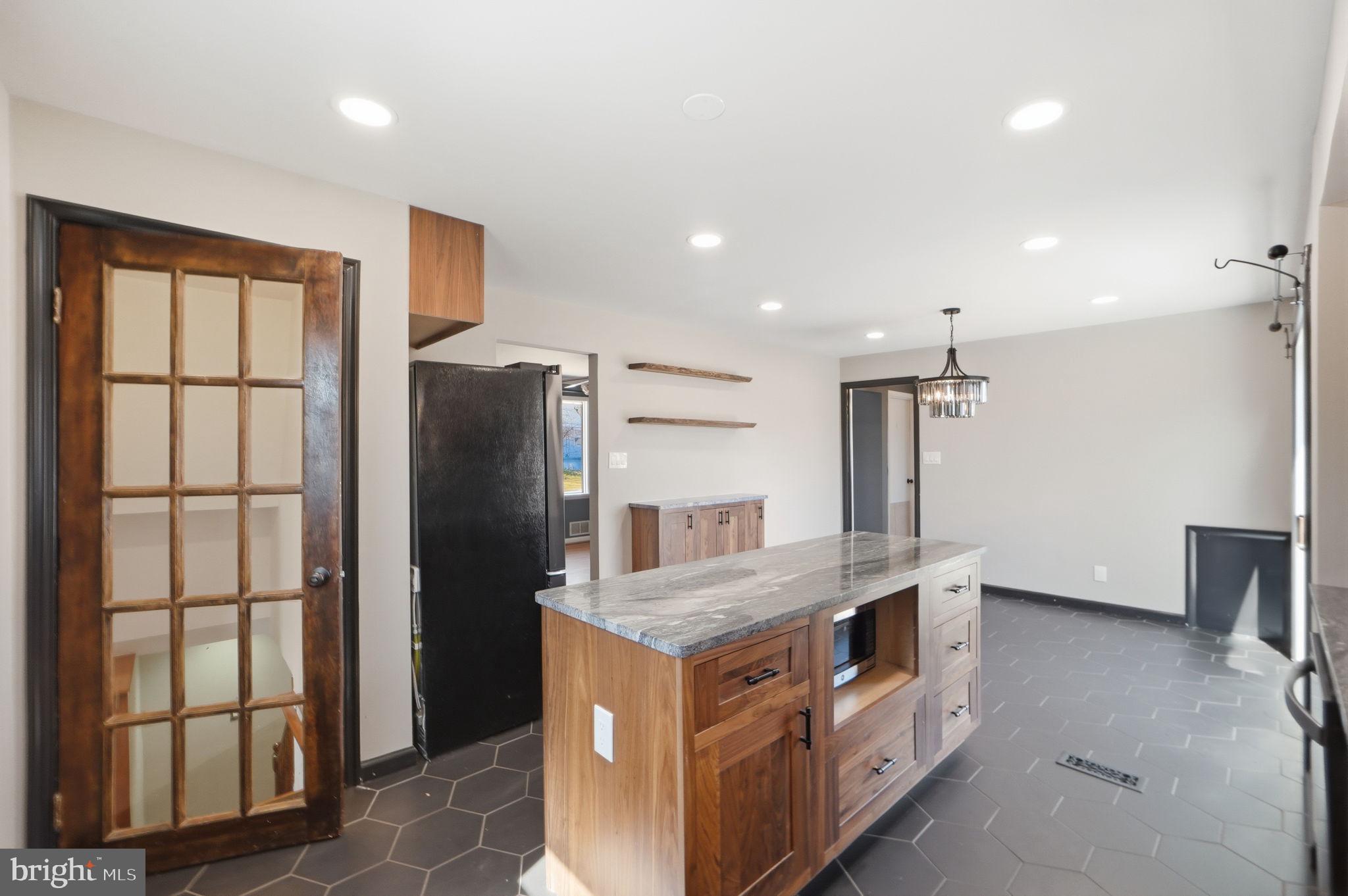 SNYDER - Residential