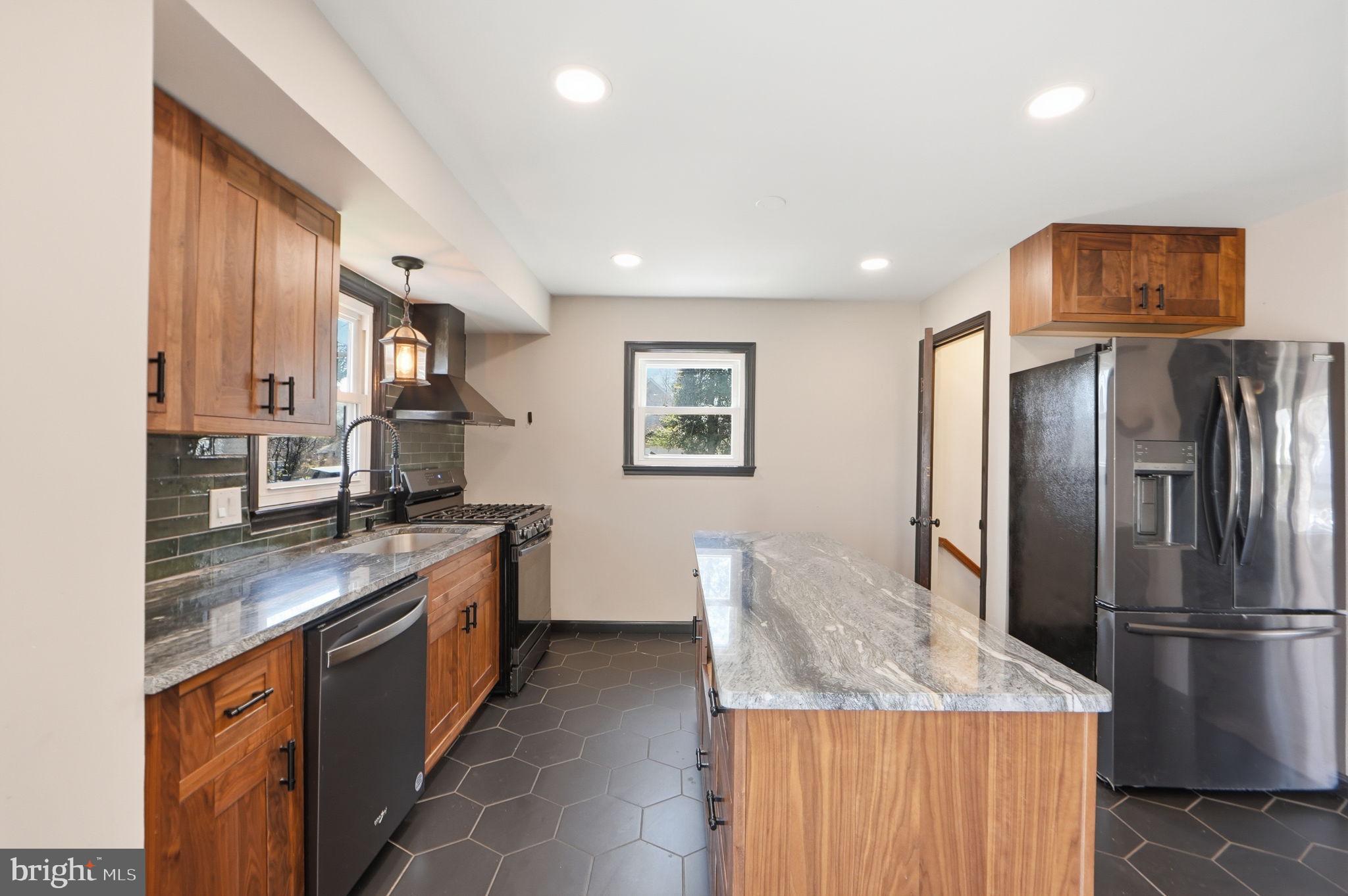 SNYDER - Residential