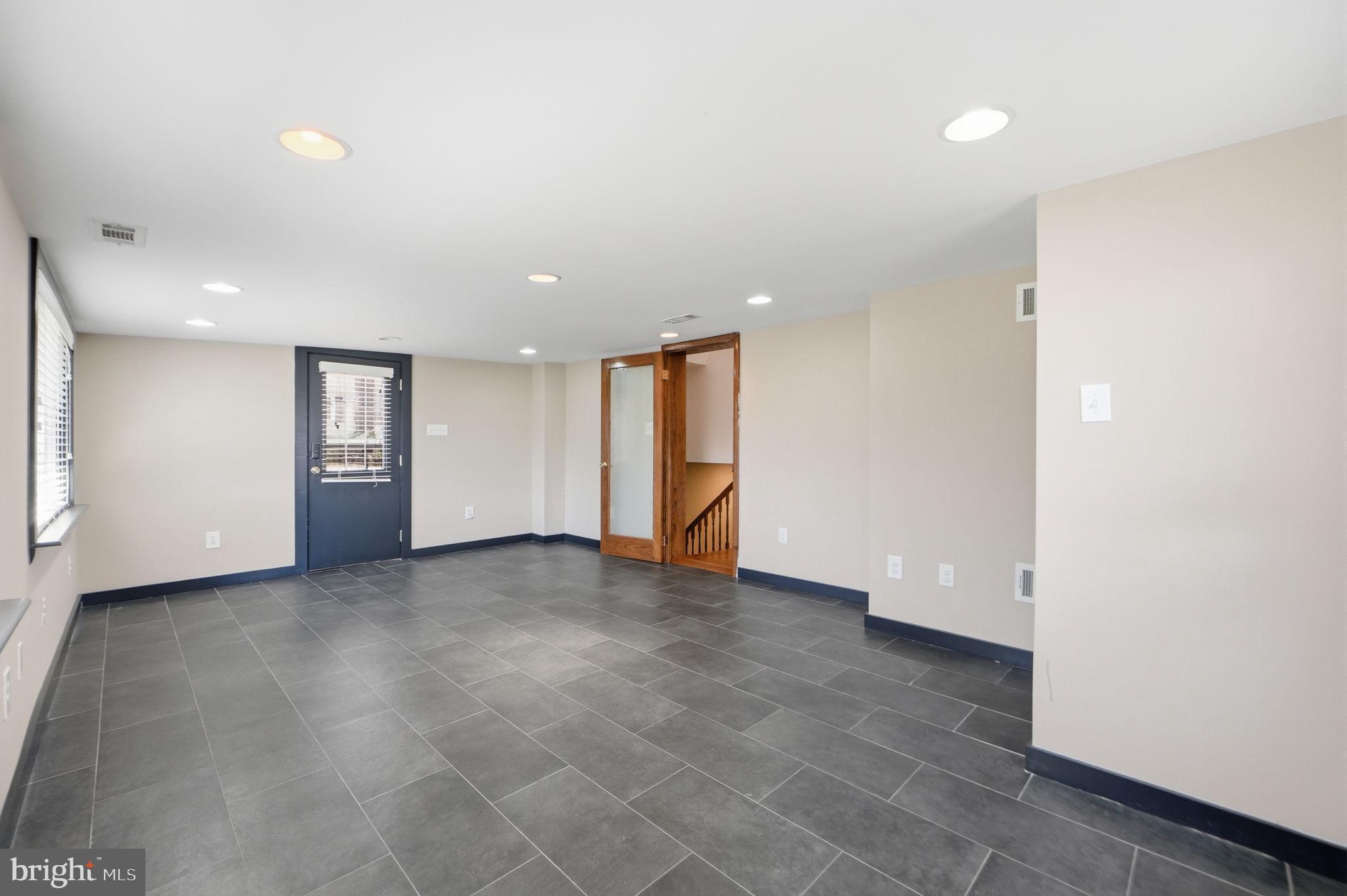 SNYDER - Residential