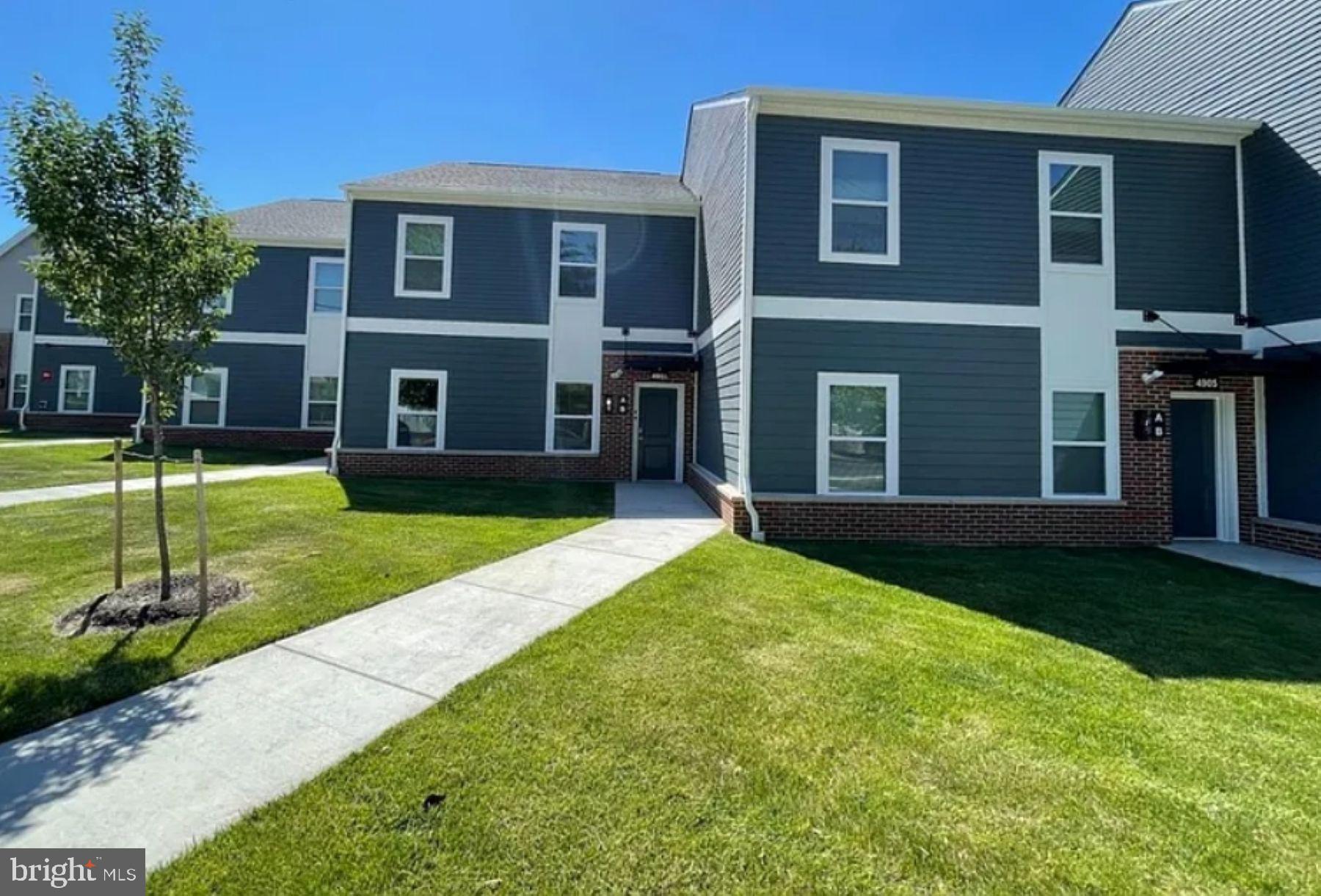 GARDENVILLE - Residential Lease