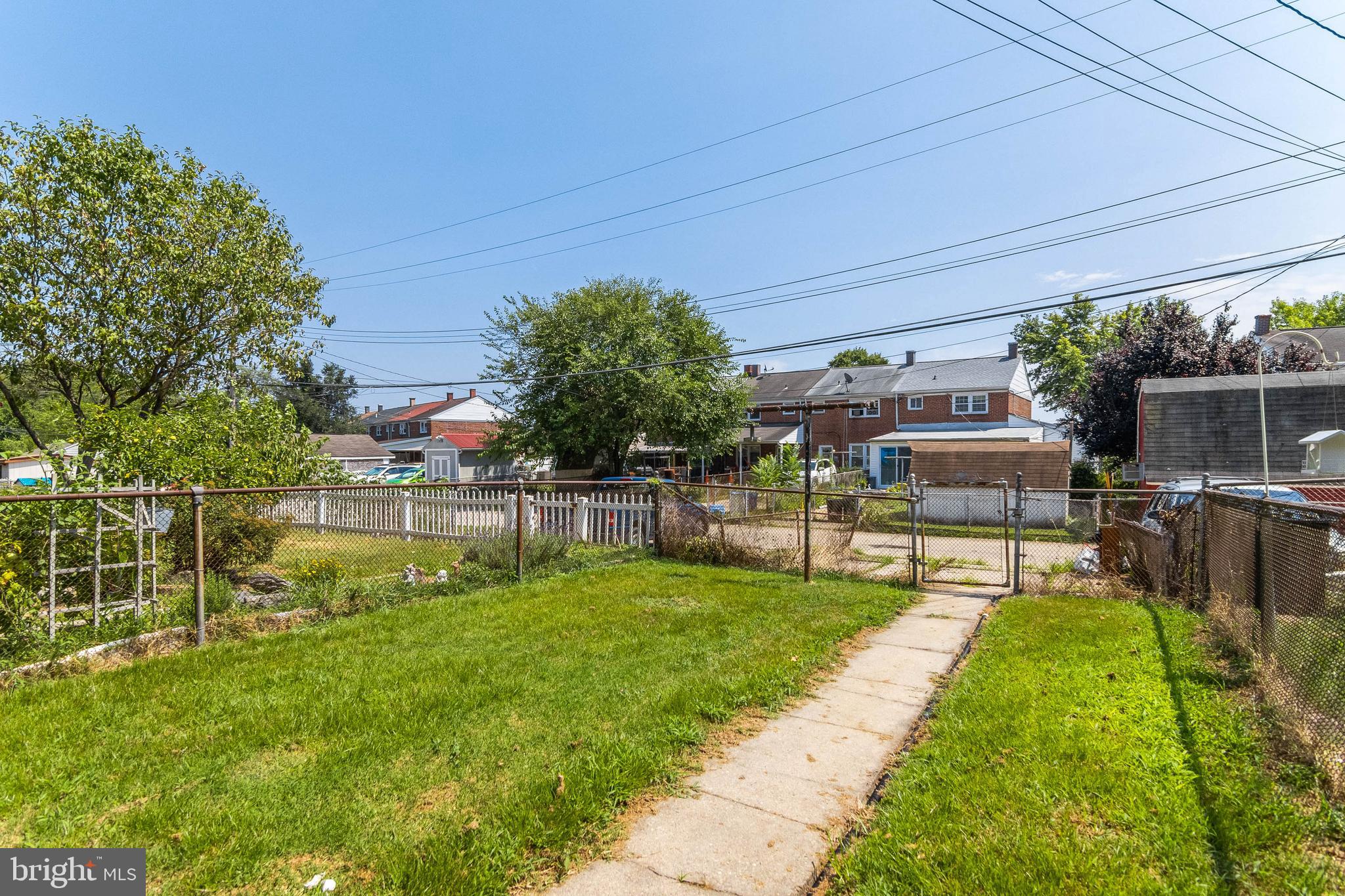 MAPLECREST - Residential