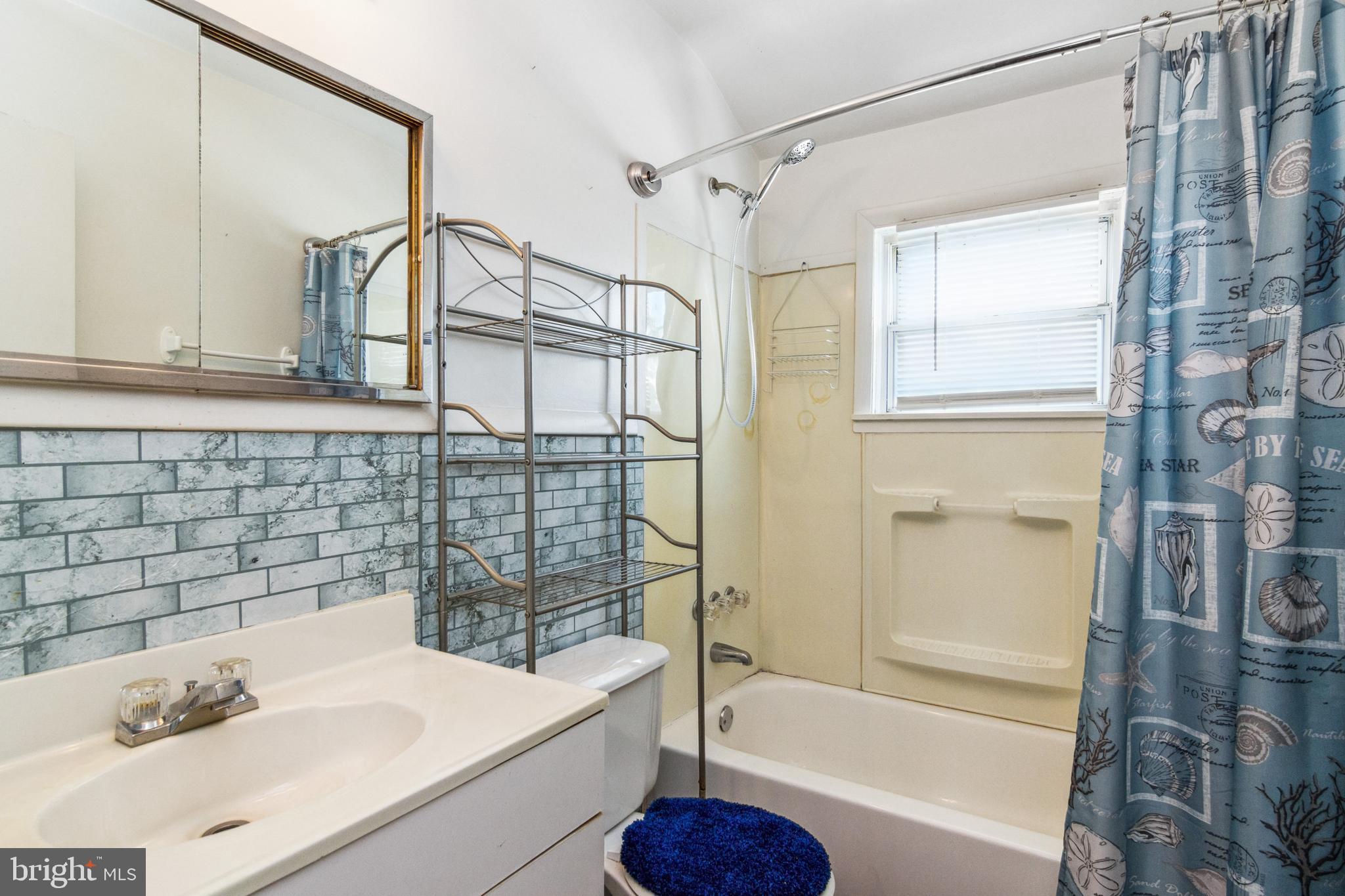 MAPLECREST - Residential