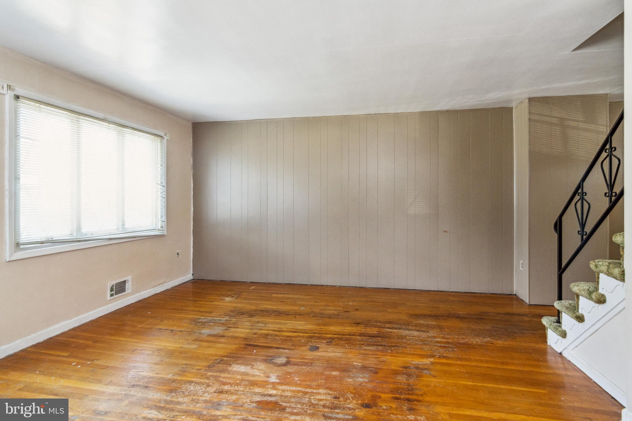 MAPLECREST - Residential