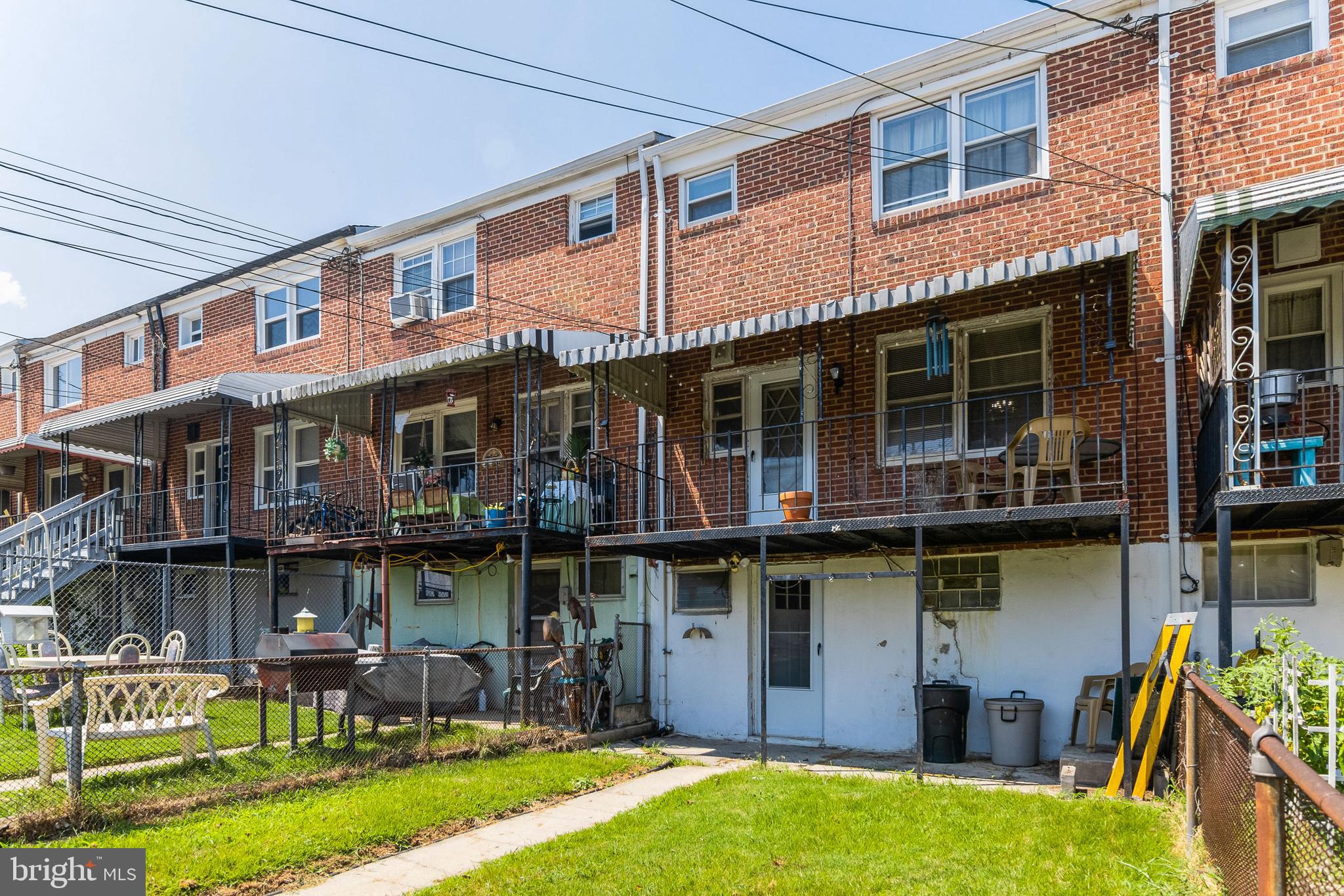 MAPLECREST - Residential