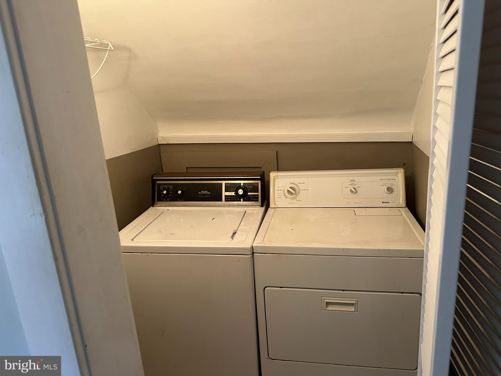 ECKHART - Residential