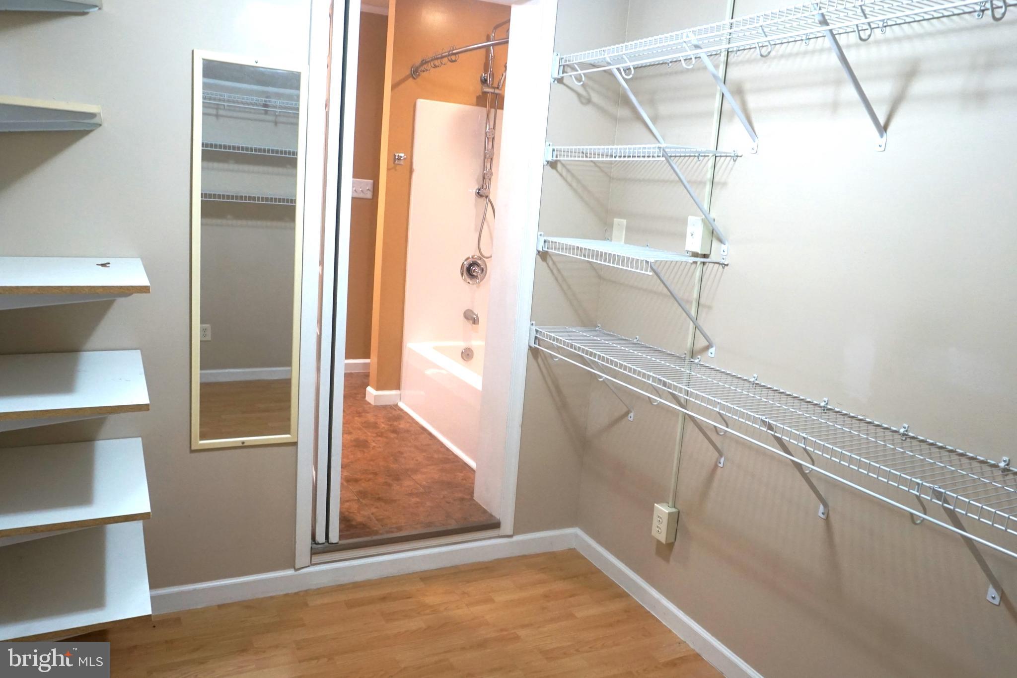 SKY-LIN PARK - Residential