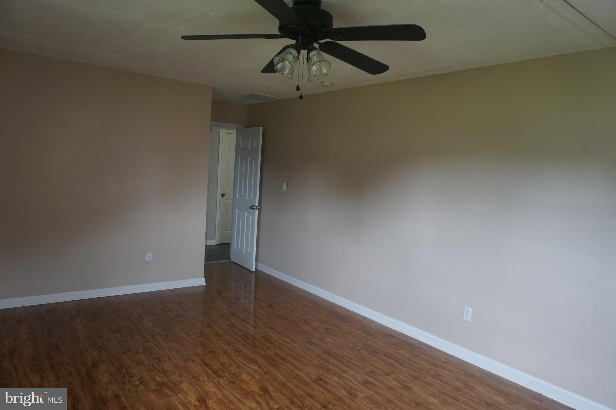 SKY-LIN PARK - Residential