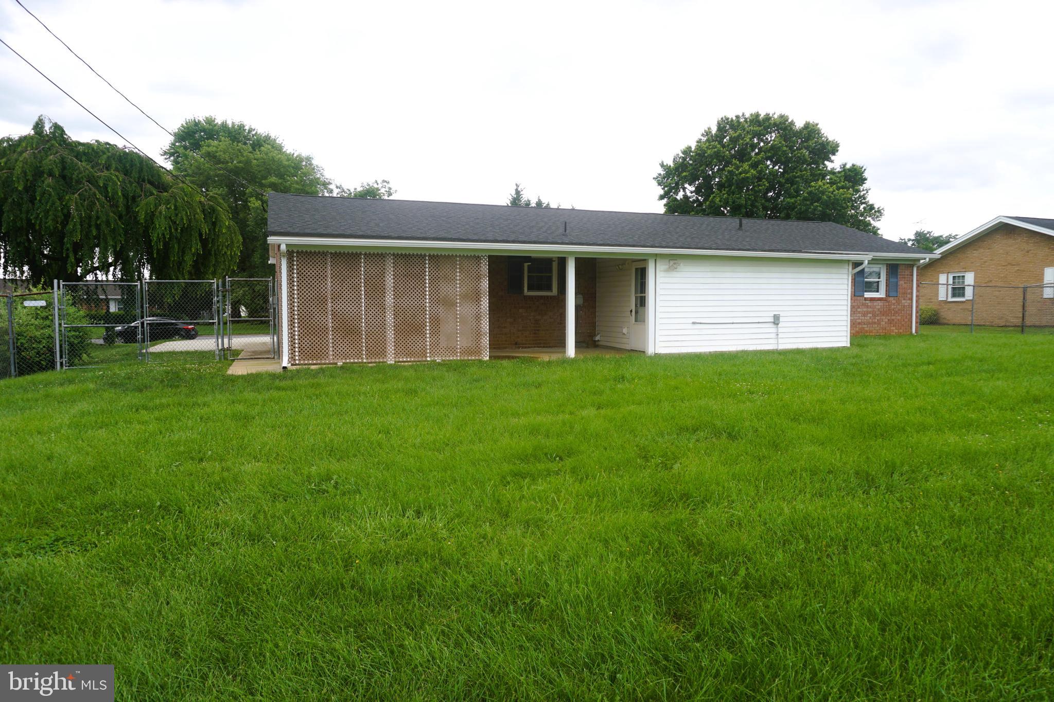 SKY-LIN PARK - Residential